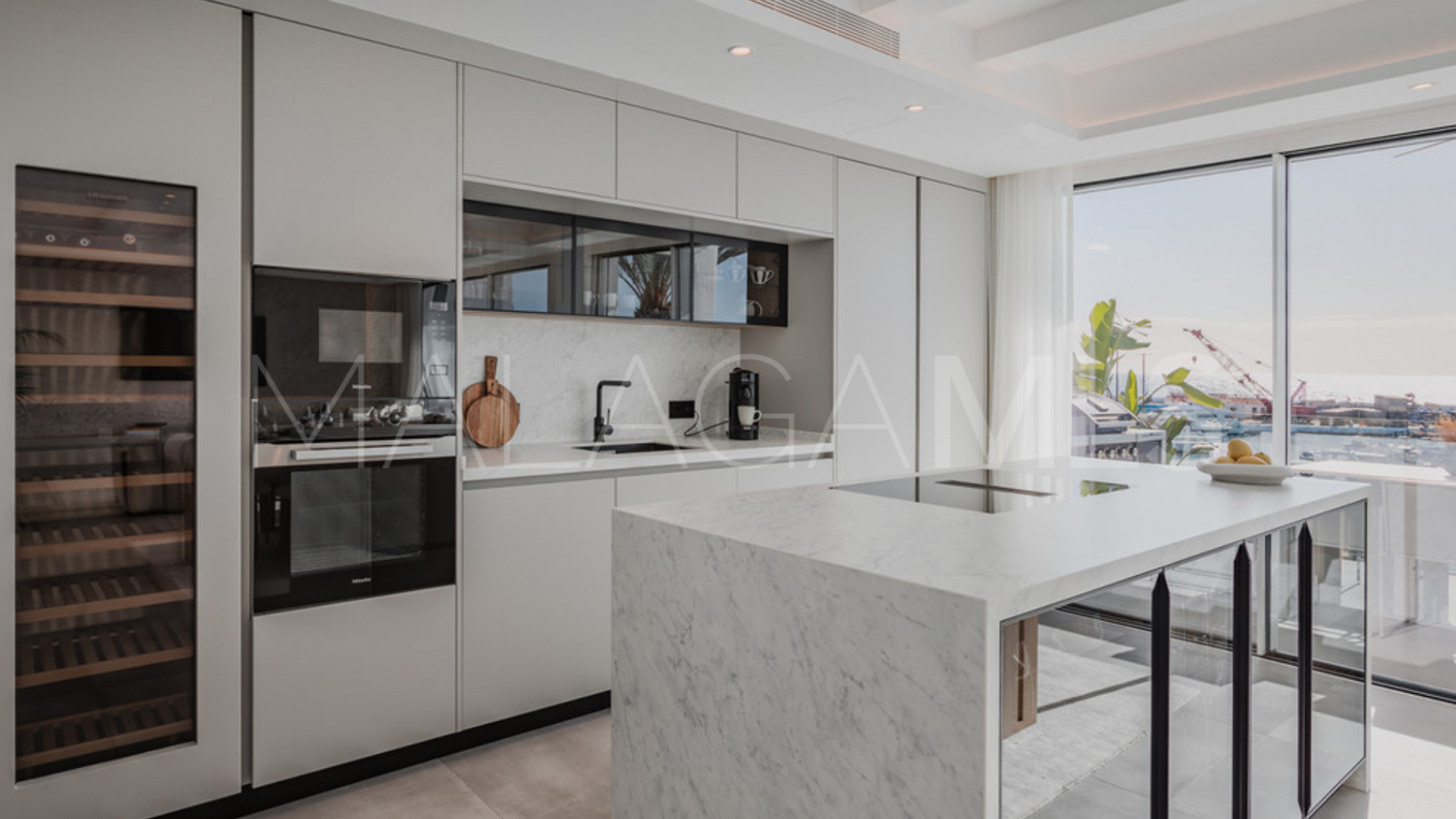 Se vende atico duplex de 4 bedrooms in Marbella - Puerto Banus