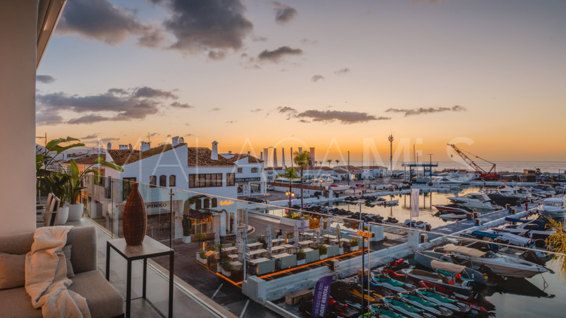 Se vende atico duplex de 4 bedrooms in Marbella - Puerto Banus