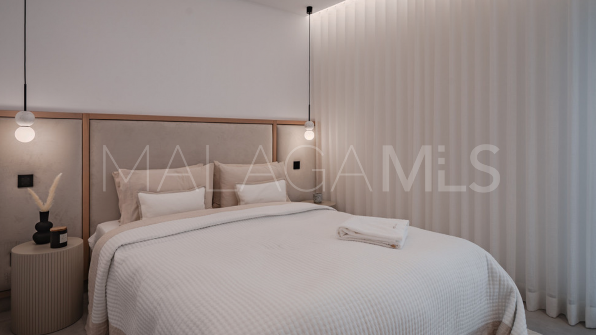 Se vende atico duplex de 4 bedrooms in Marbella - Puerto Banus