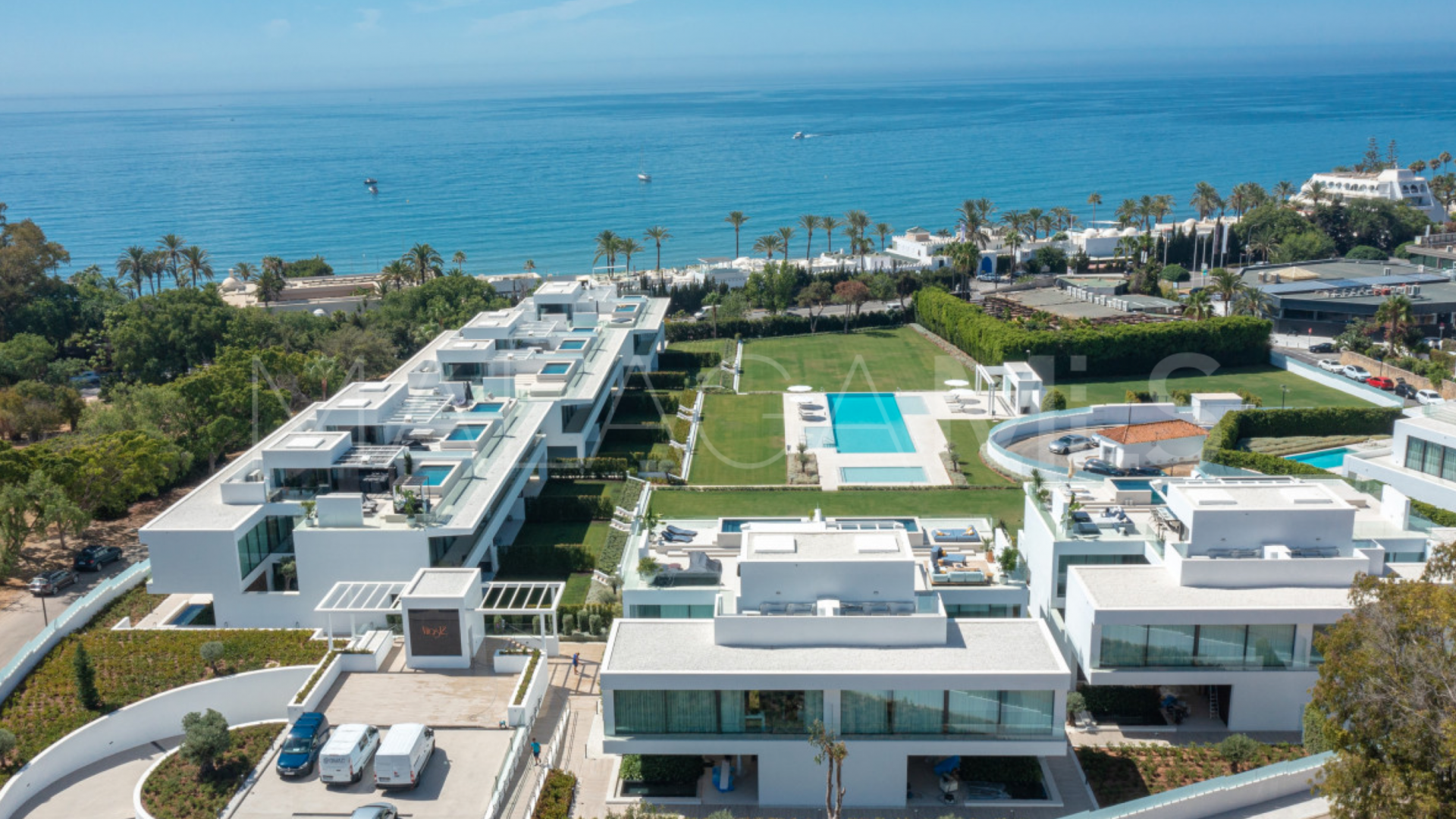 Einfamilienhaushälfte for sale in Golden Mile