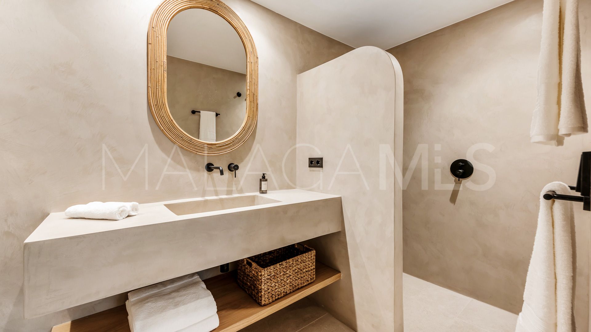 For sale Marbella City 2 bedrooms apartment