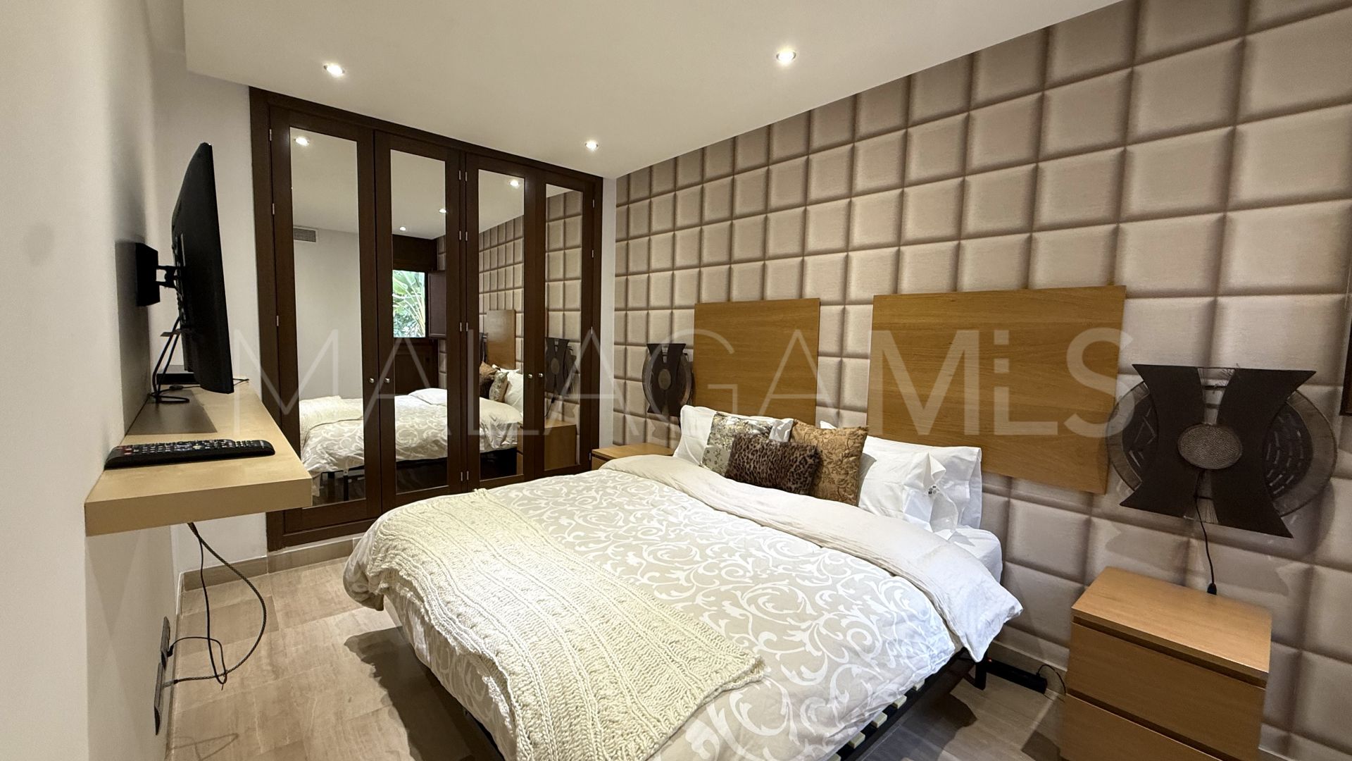 Apartment for sale in Bahia de la Plata with 3 bedrooms