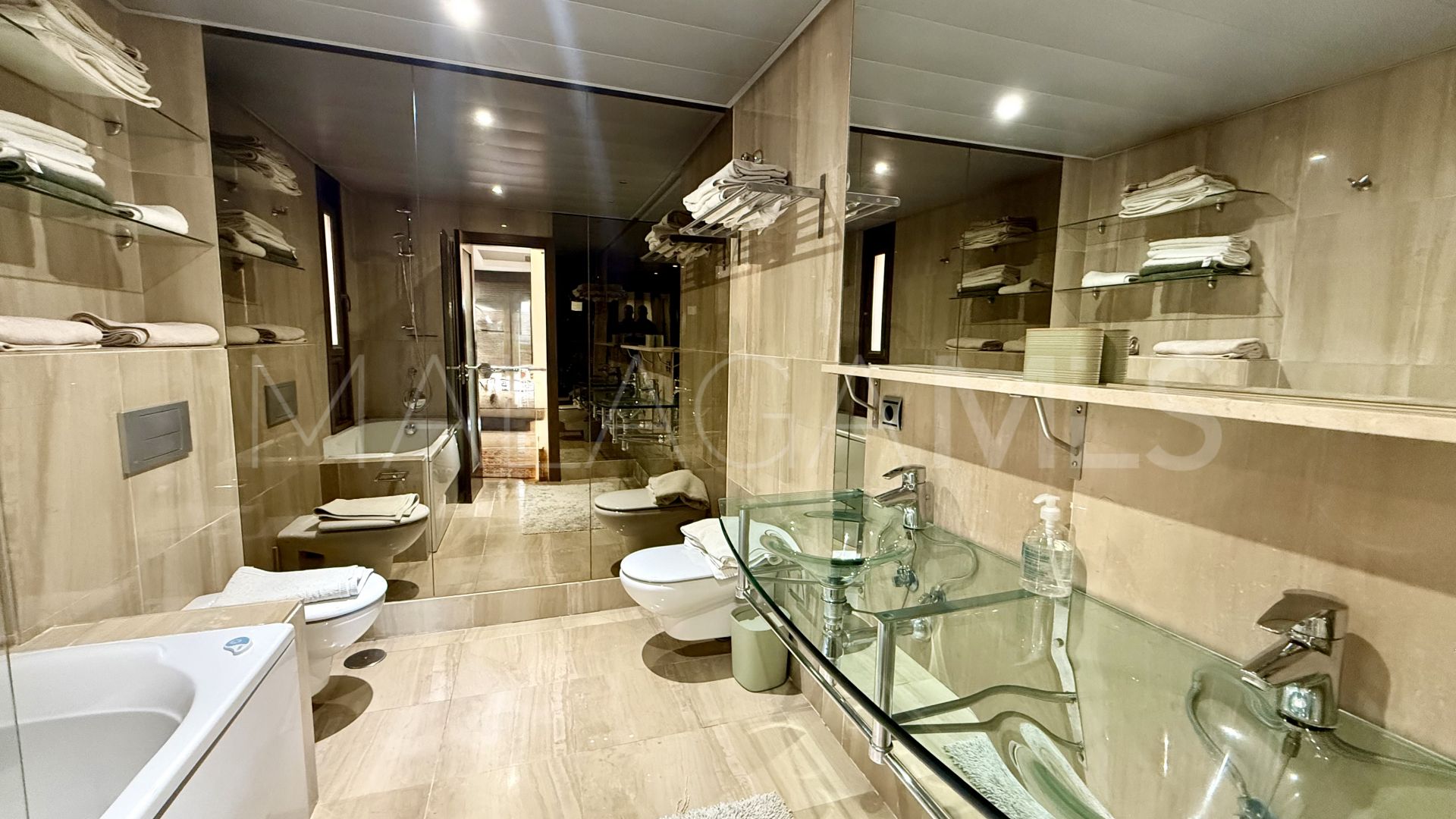 Apartment for sale in Bahia de la Plata with 3 bedrooms