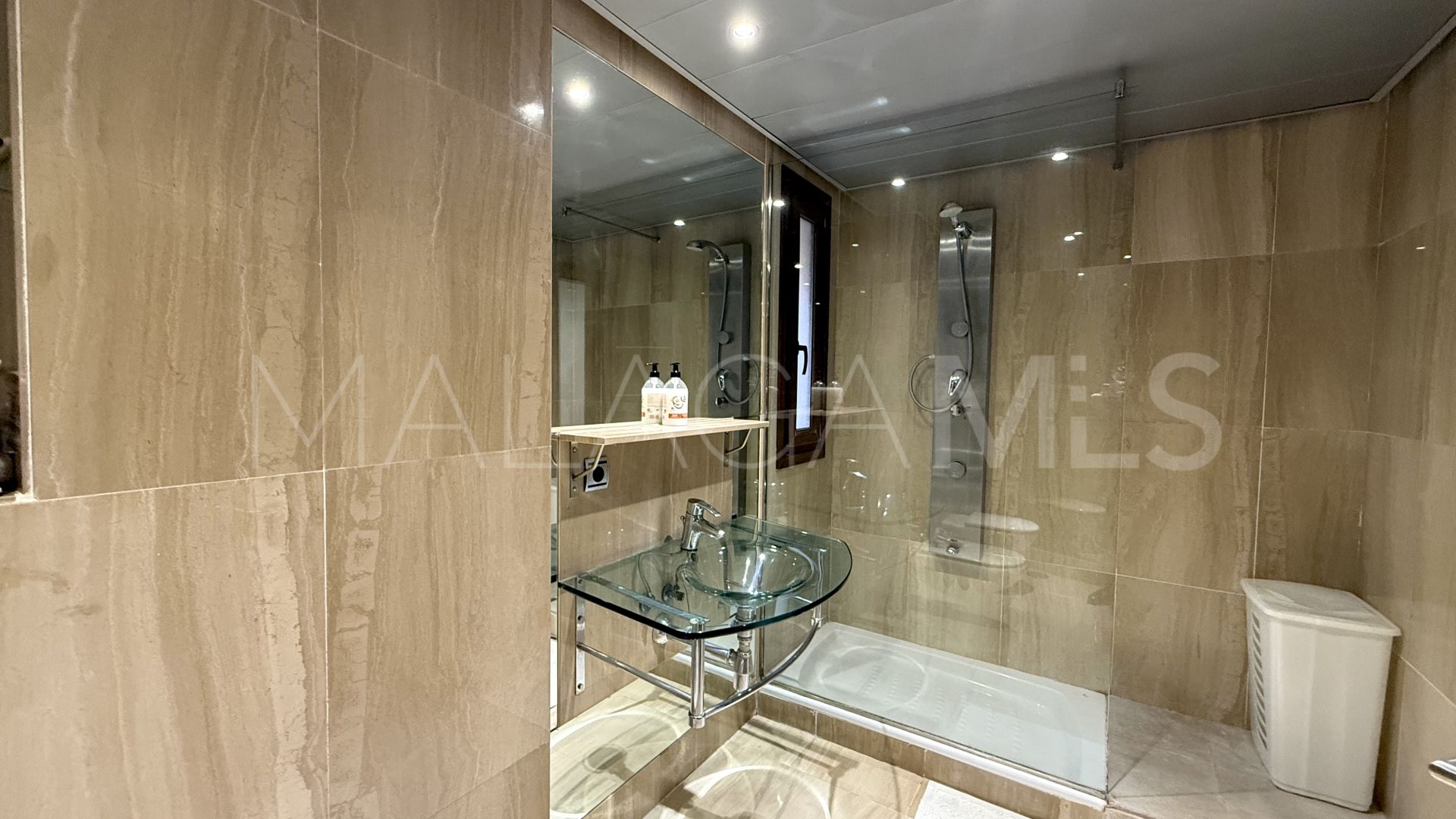 Apartment for sale in Bahia de la Plata with 3 bedrooms