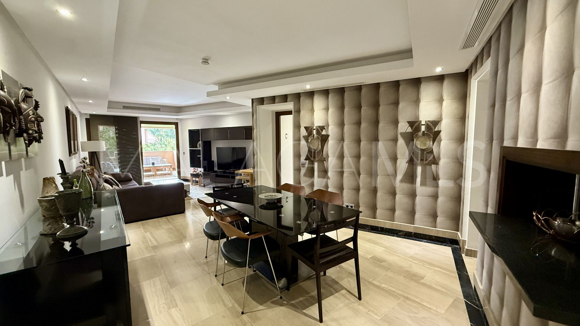 Apartment for sale in Bahia de la Plata with 3 bedrooms