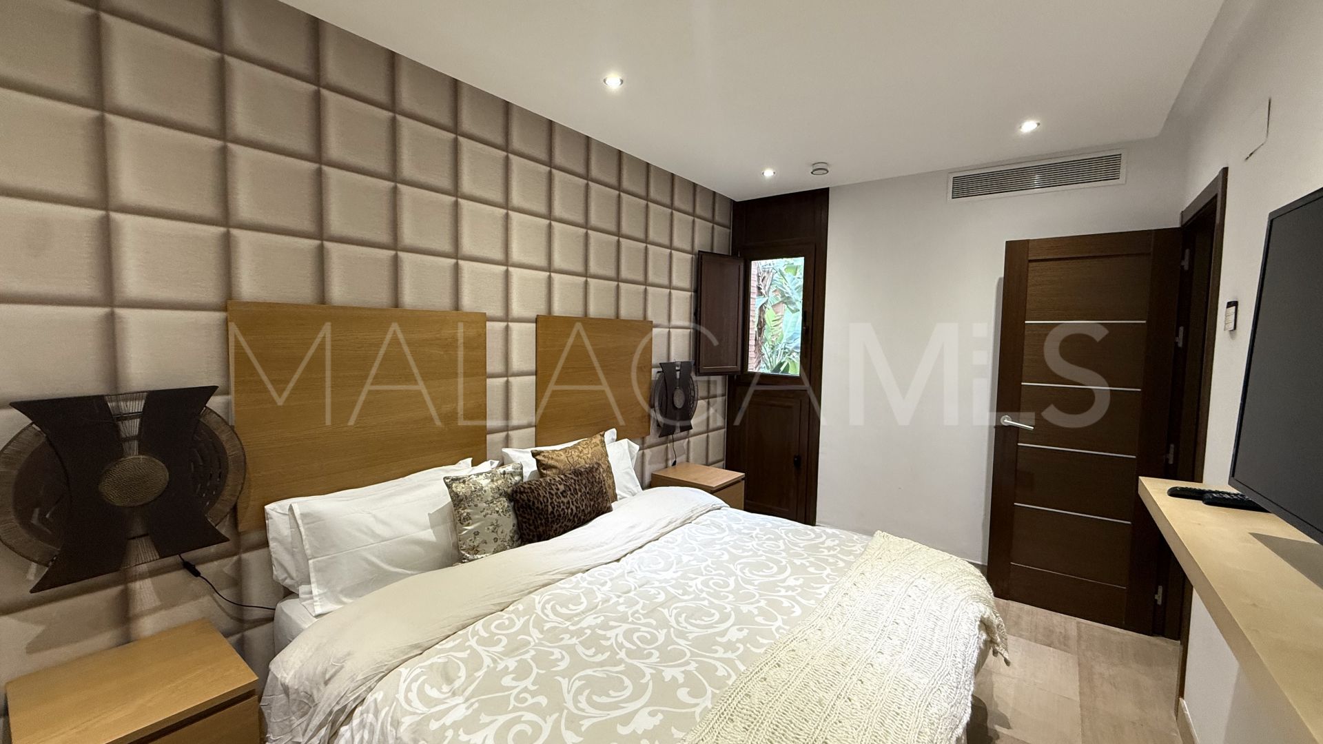 Apartment for sale in Bahia de la Plata with 3 bedrooms