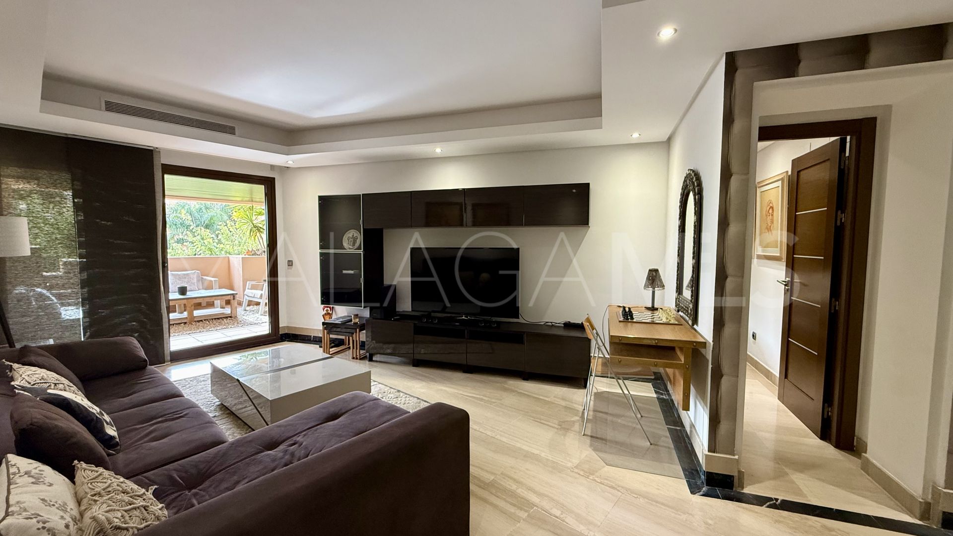 Apartment for sale in Bahia de la Plata with 3 bedrooms