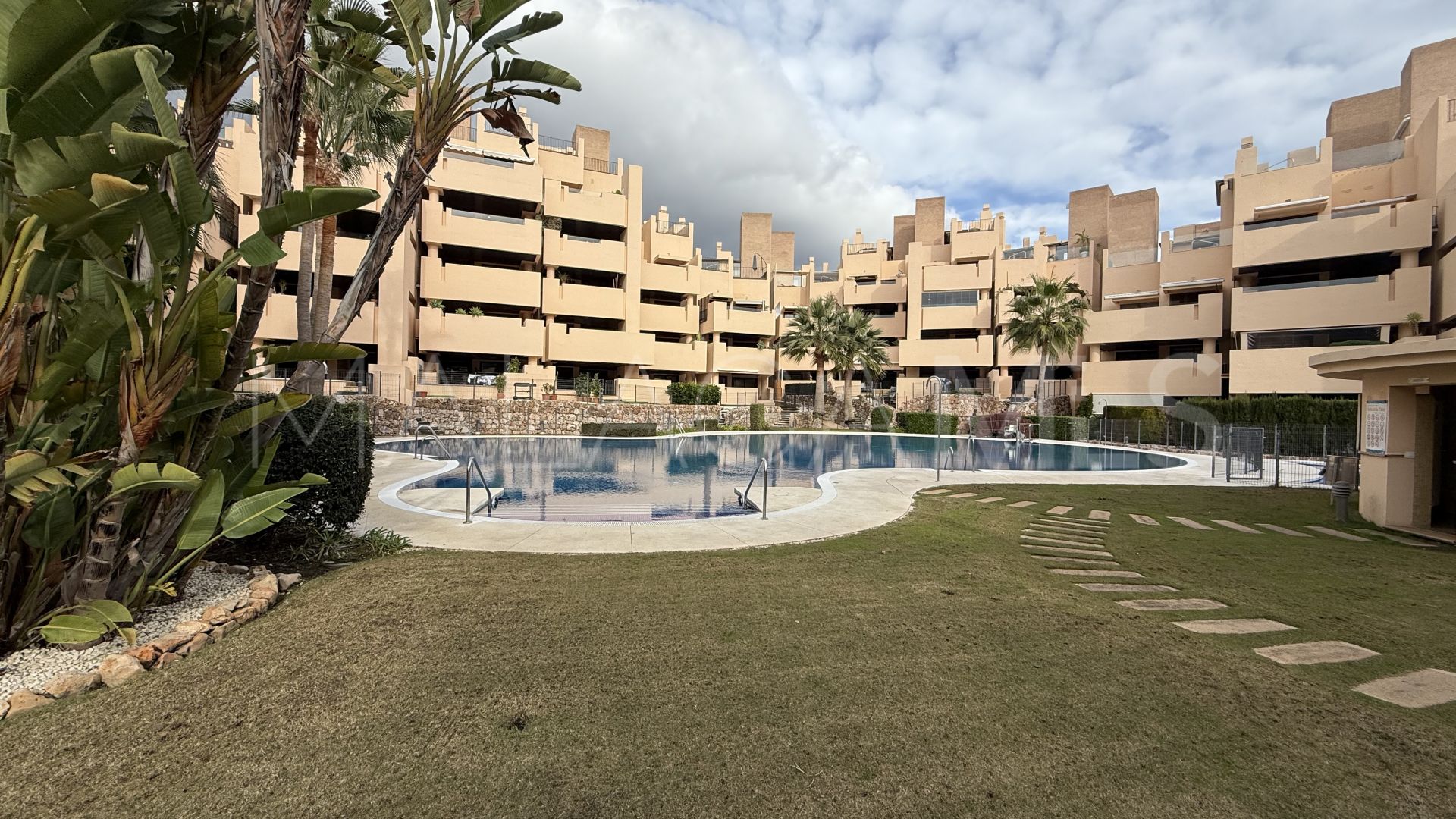 Apartment for sale in Bahia de la Plata with 3 bedrooms