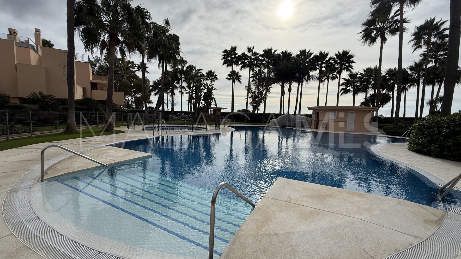 Apartment for sale in Bahia de la Plata with 3 bedrooms