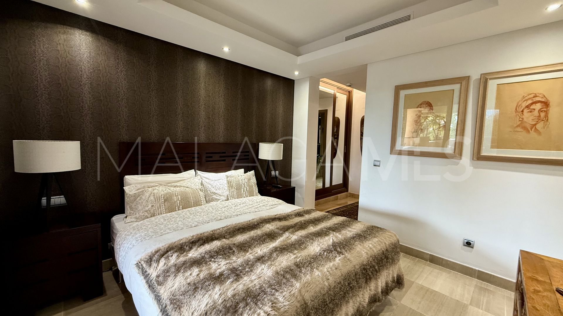 Apartment for sale in Bahia de la Plata with 3 bedrooms