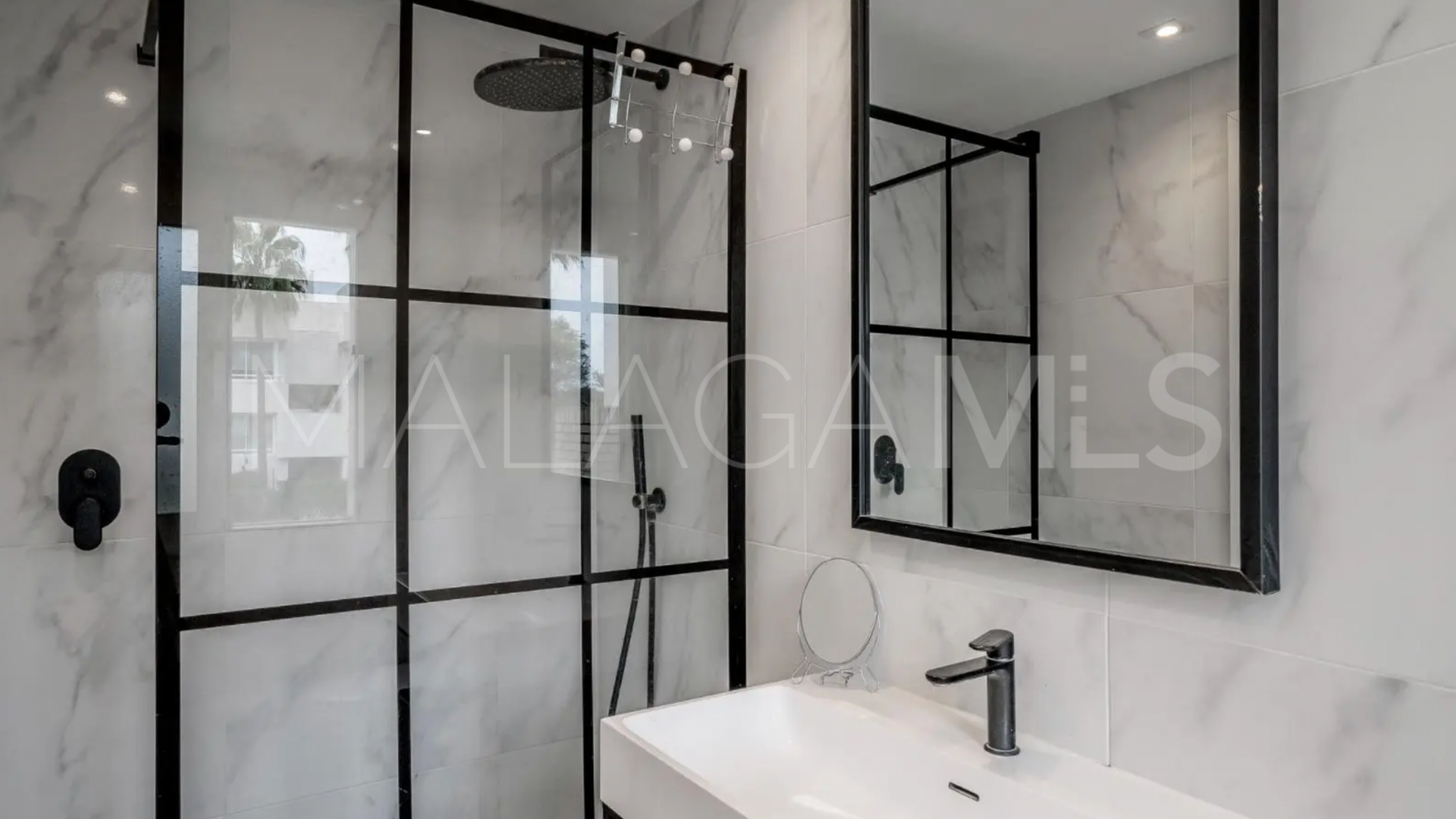 Radhus for sale in Miragolf