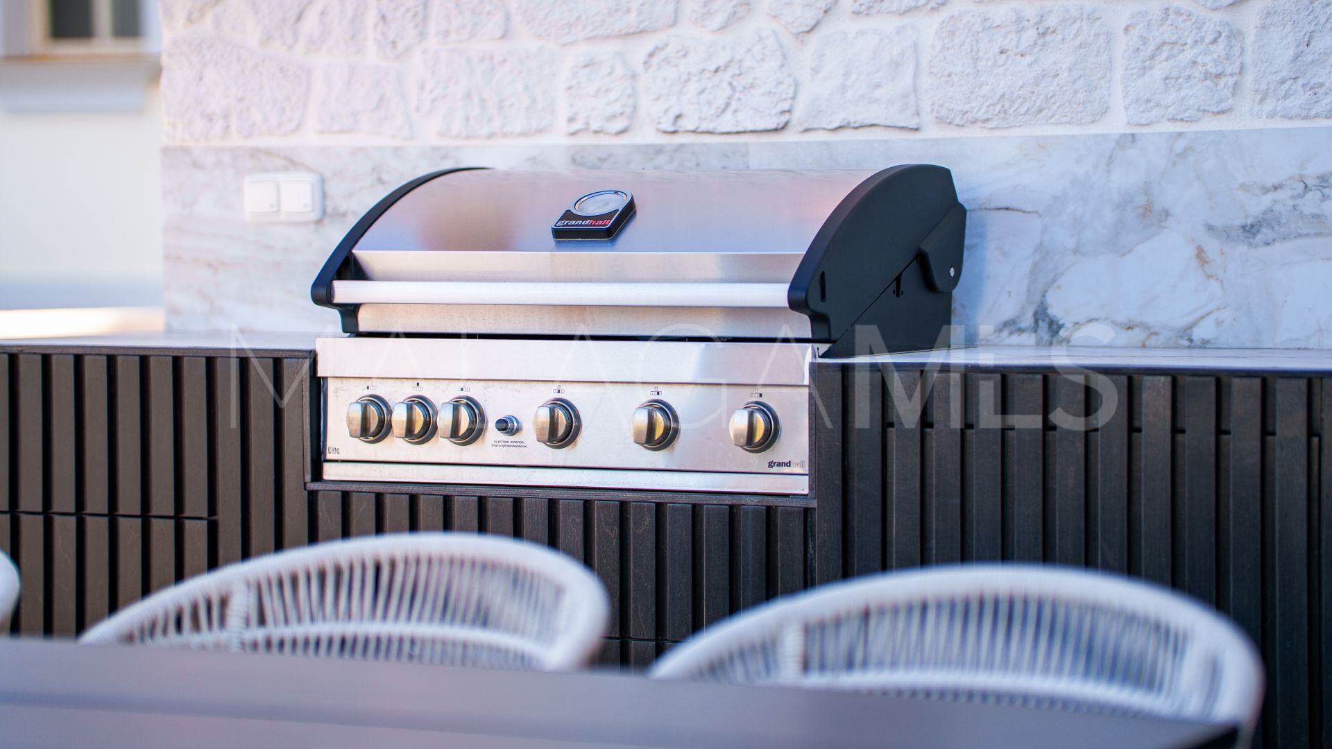 Duplex penthouse for sale in Nueva Andalucia with 3 bedrooms