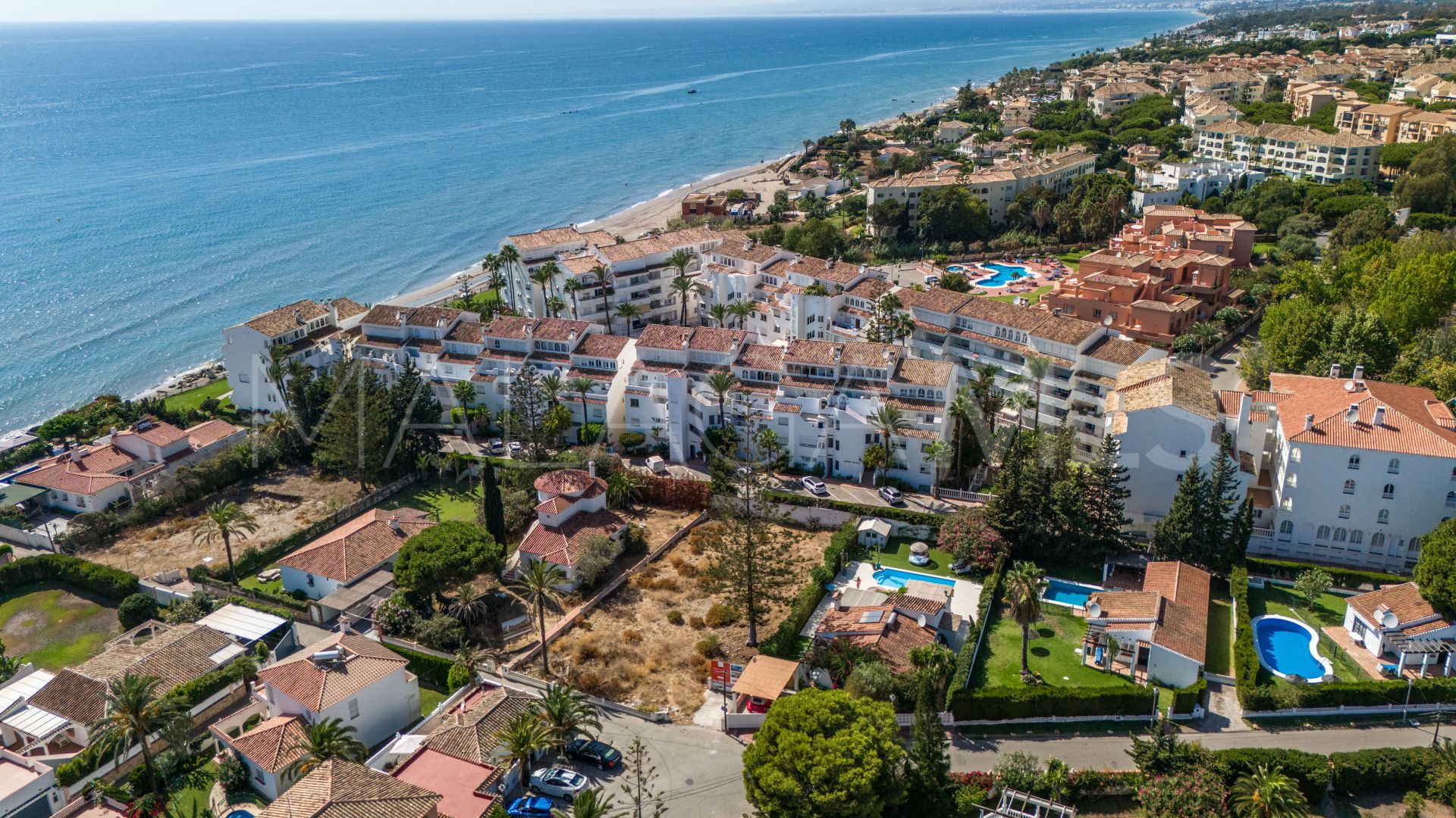 For sale plot in Marbesa