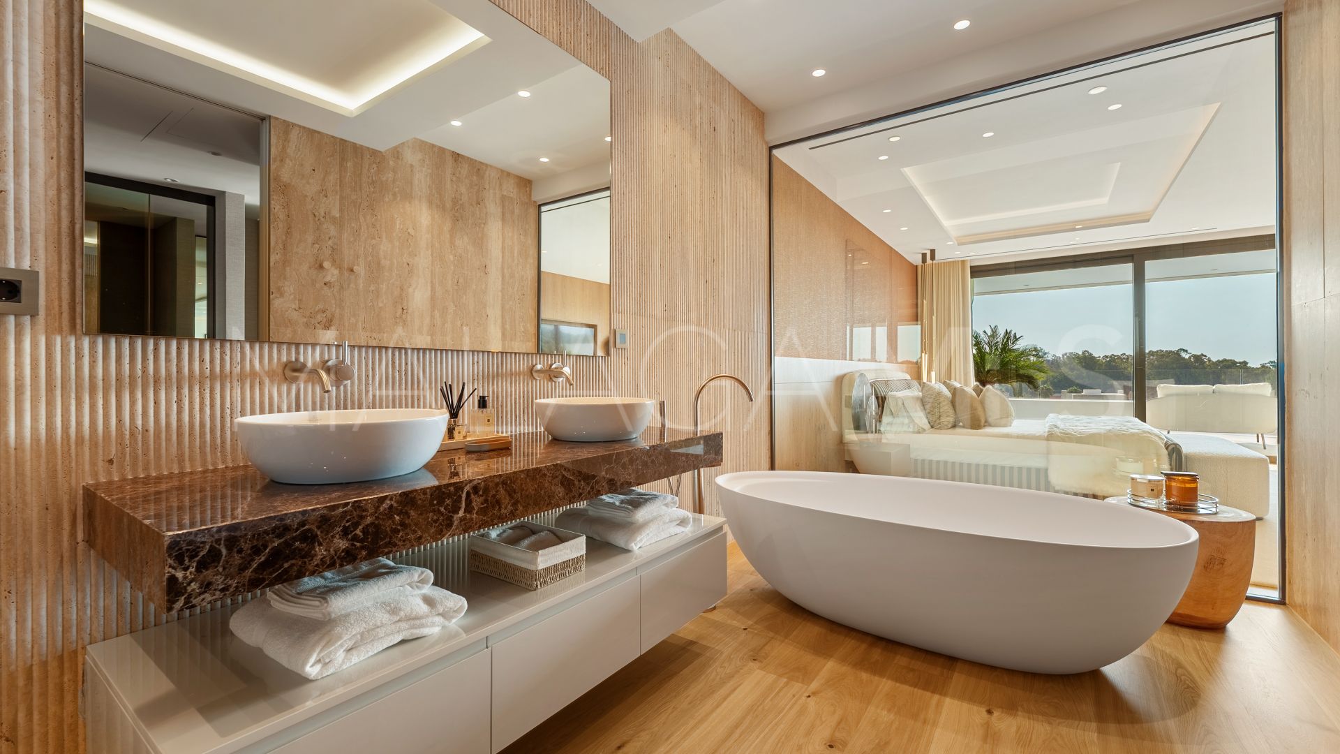 4 bedrooms duplex penthouse in Marbella Golden Mile for sale