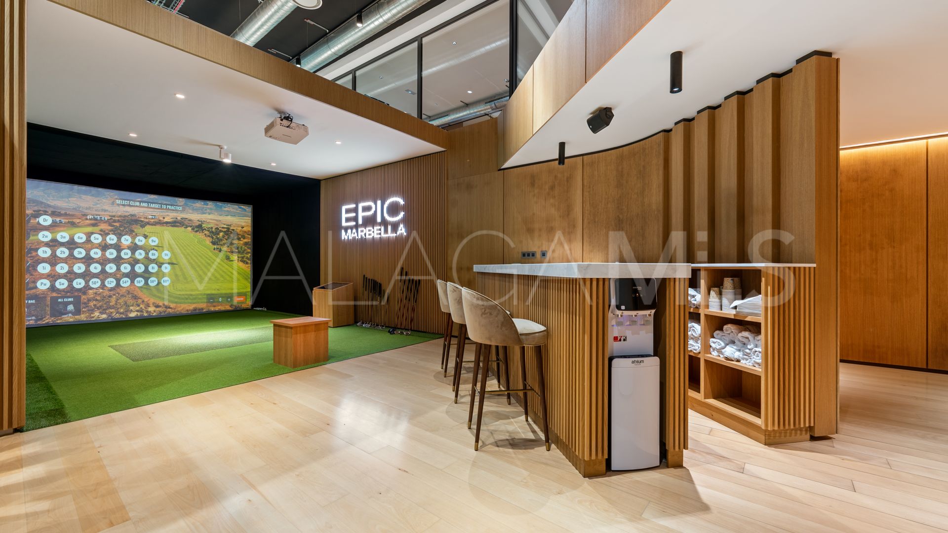 4 bedrooms duplex penthouse in Marbella Golden Mile for sale