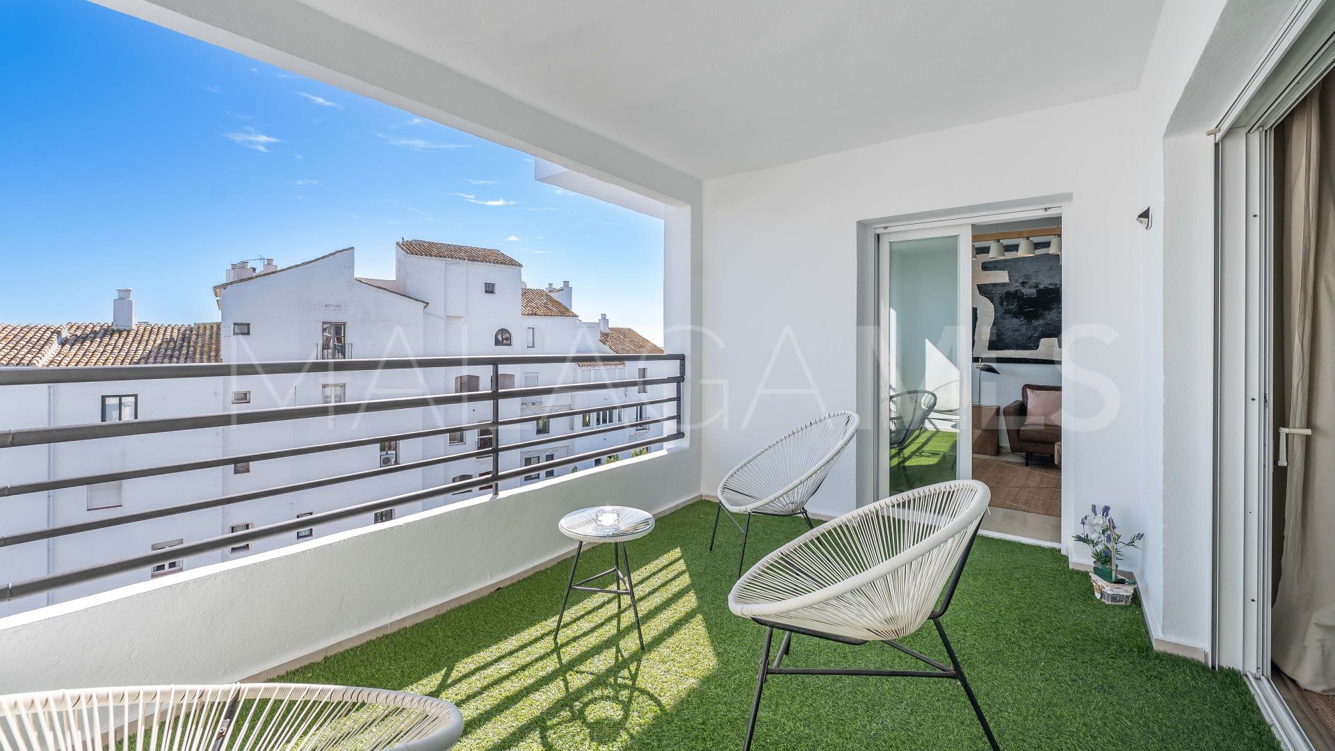Duplex penthouse for sale in Terrazas de Banus