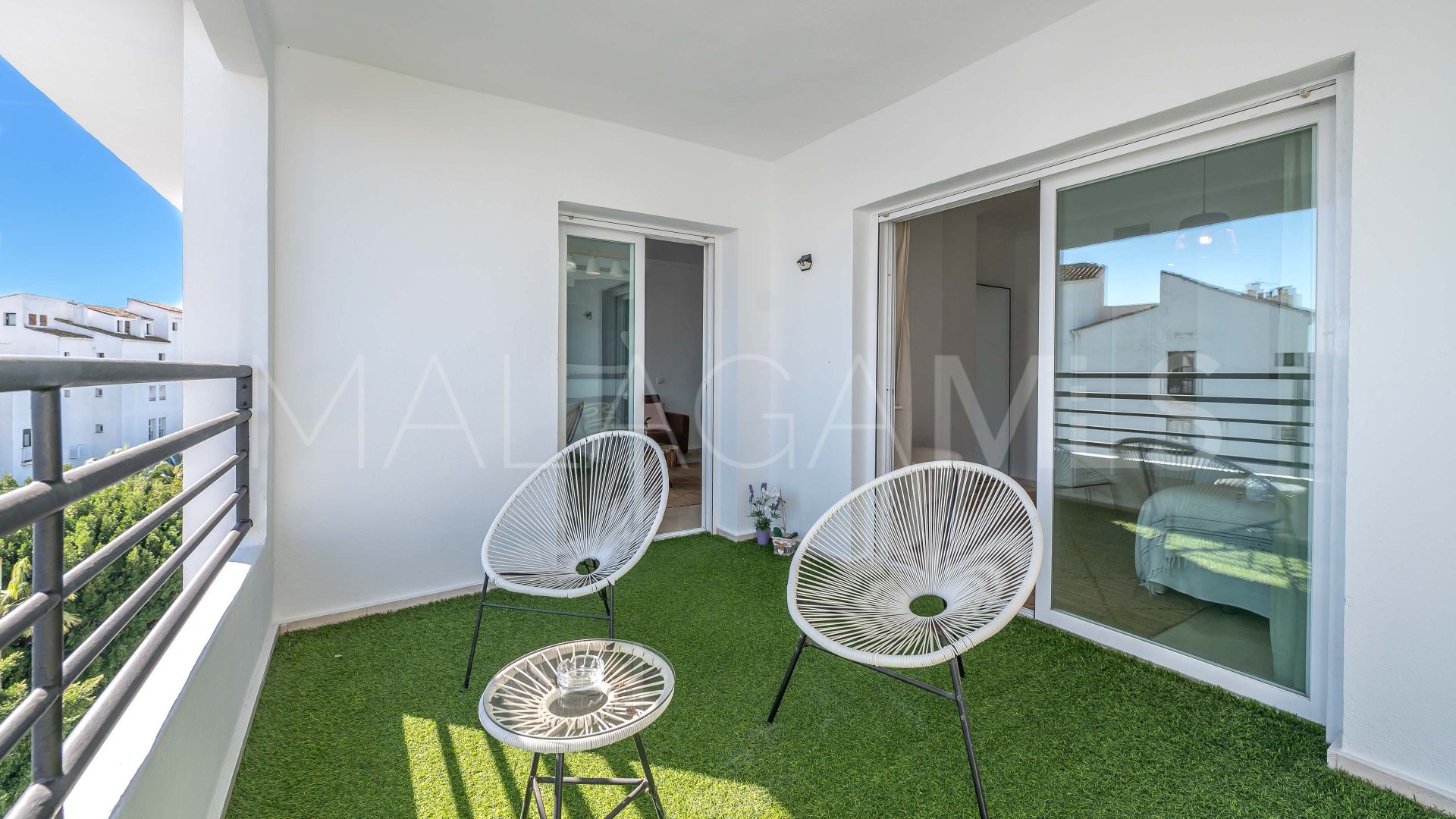 Duplex penthouse for sale in Terrazas de Banus