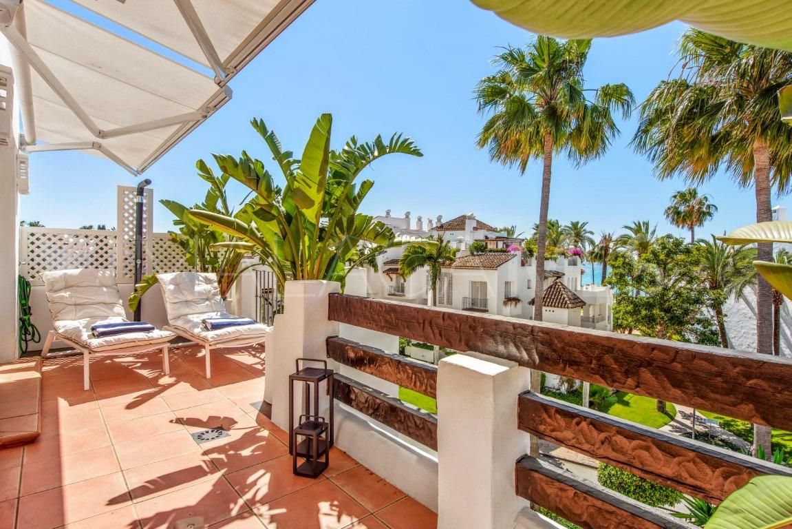 Appartement terrasse for sale in Alcazaba Beach