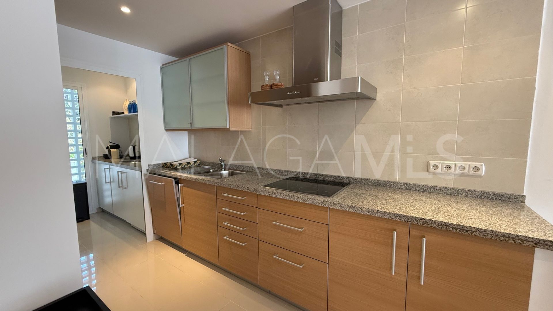 Appartement terrasse for sale in Alcazaba Beach