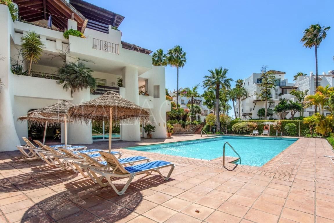 Appartement terrasse for sale in Alcazaba Beach