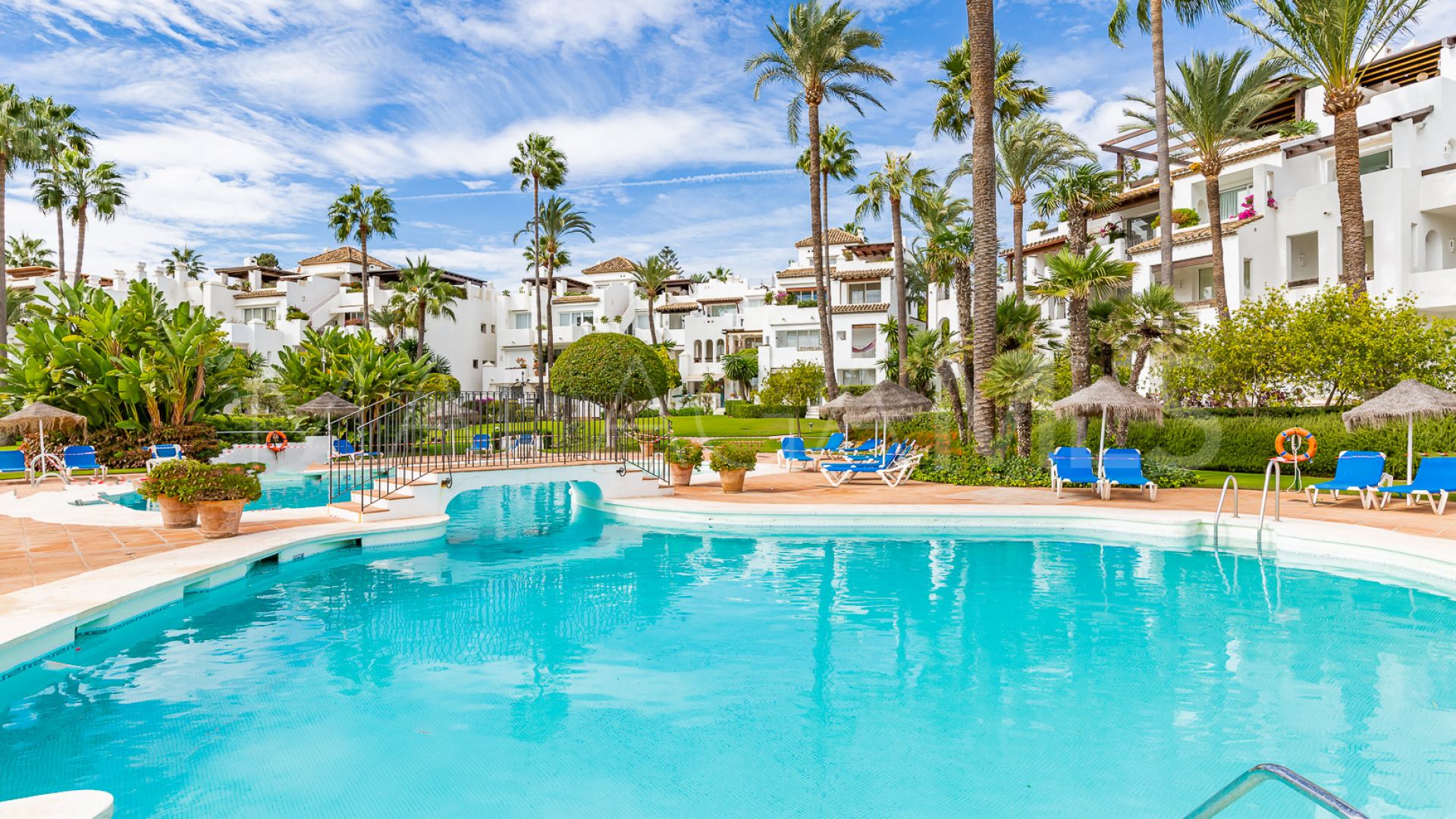 Appartement terrasse for sale in Alcazaba Beach