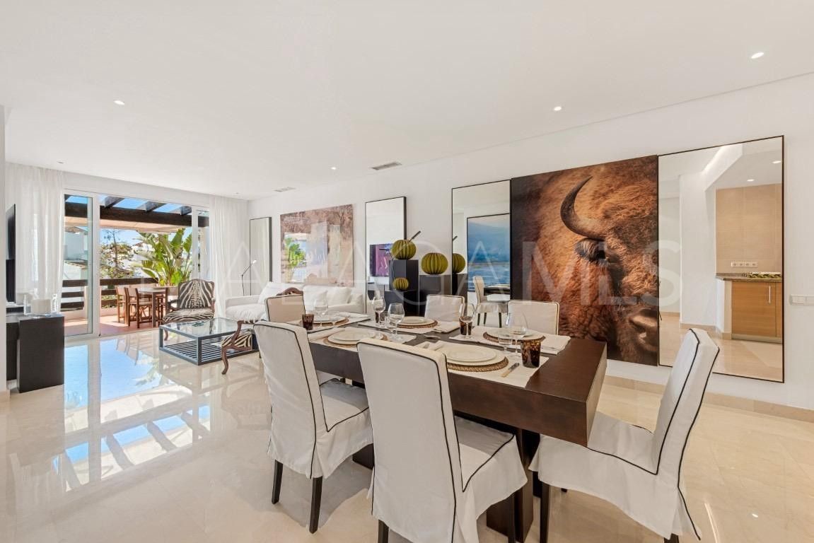 Appartement terrasse for sale in Alcazaba Beach