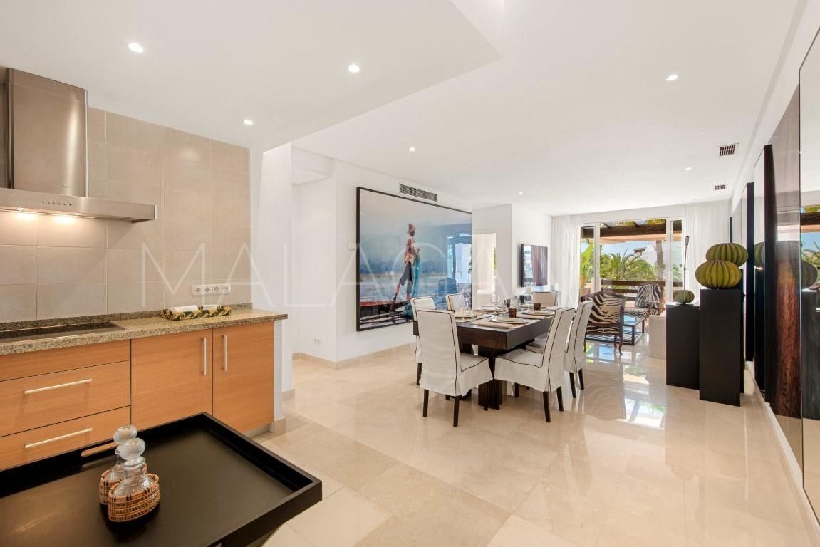 Appartement terrasse for sale in Alcazaba Beach