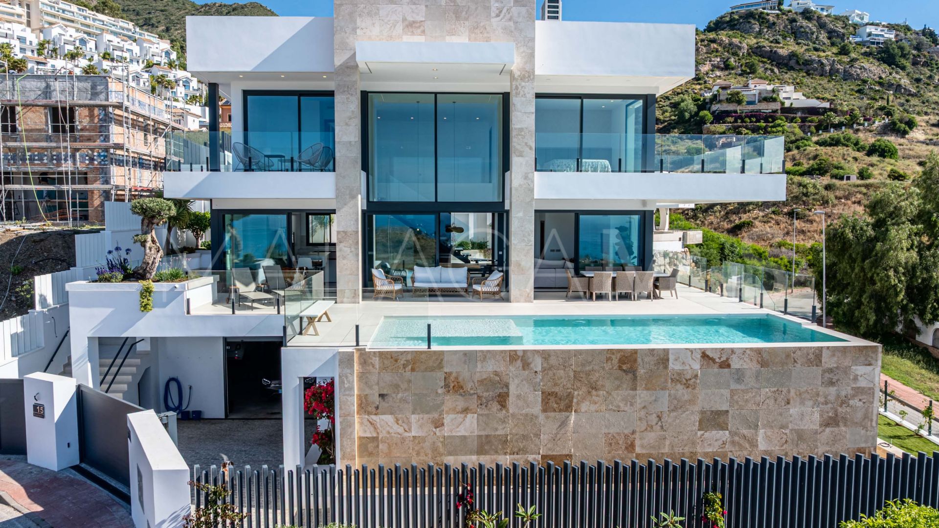 For sale Benalmadena 4 bedrooms villa
