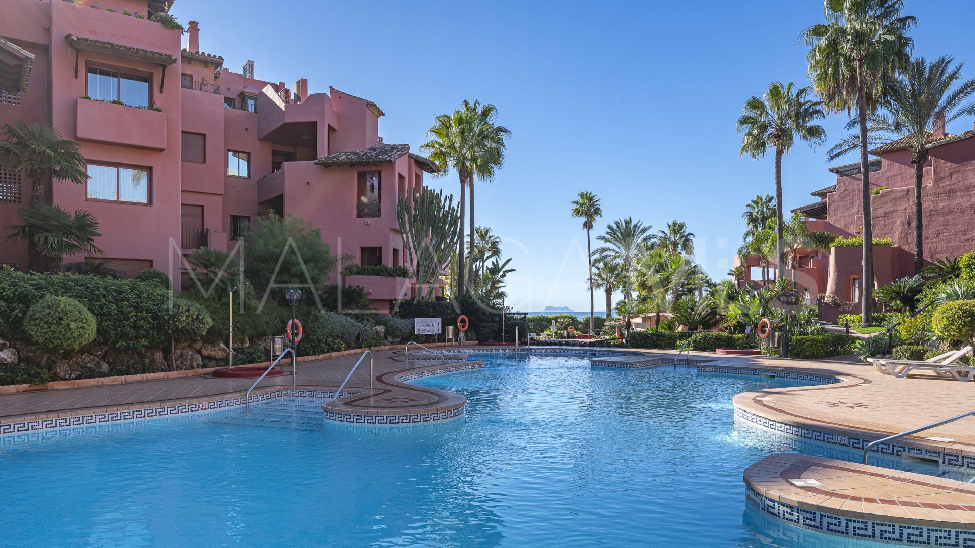 Menara Beach, apartamento planta baja a la venta