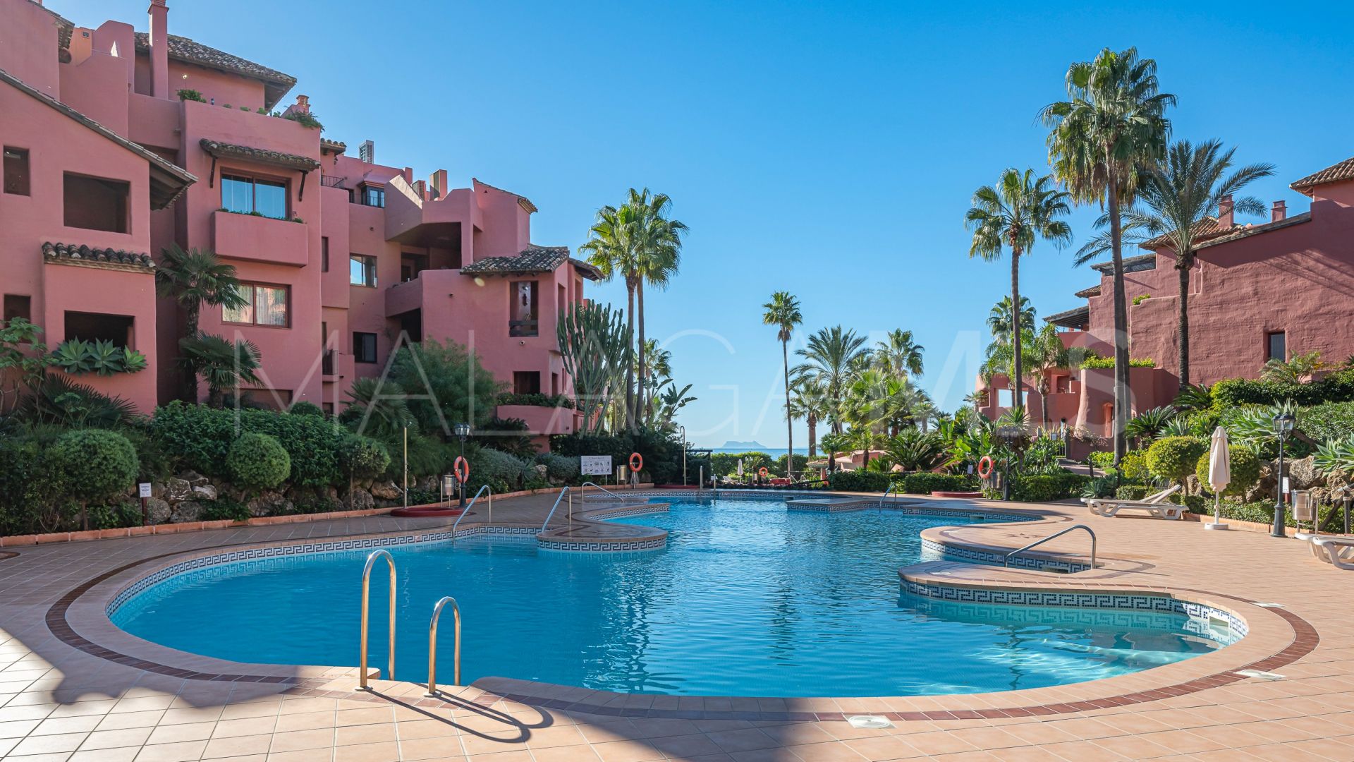 Menara Beach, apartamento planta baja a la venta