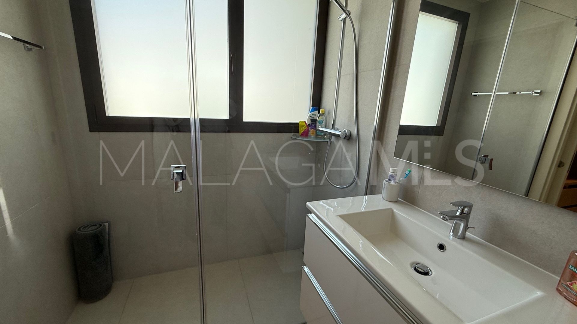 Radhus for sale in Velaya