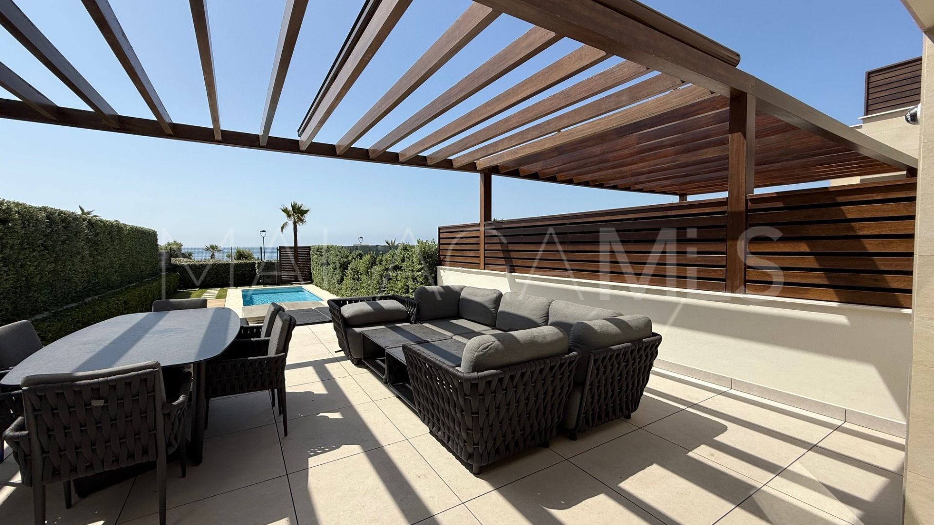 Radhus for sale in Velaya