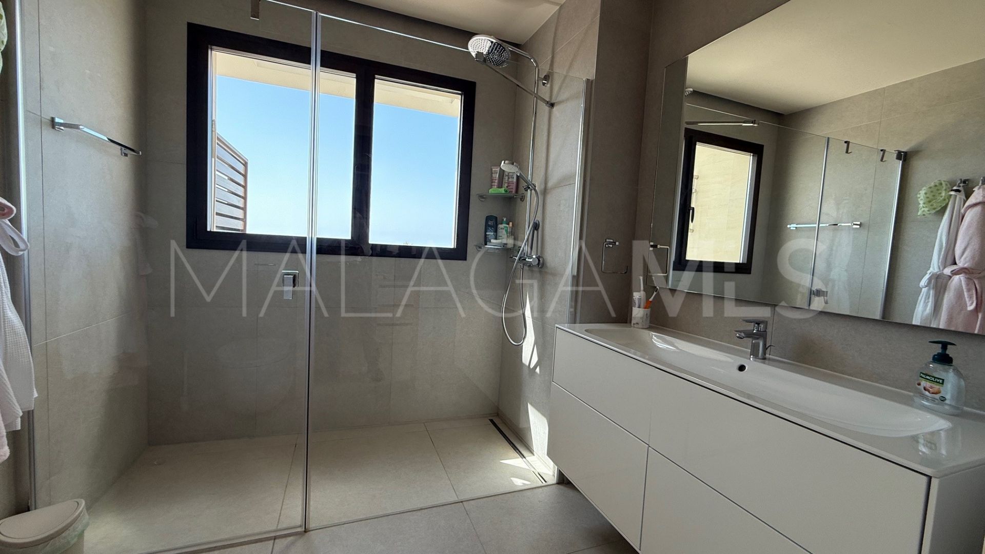Radhus for sale in Velaya