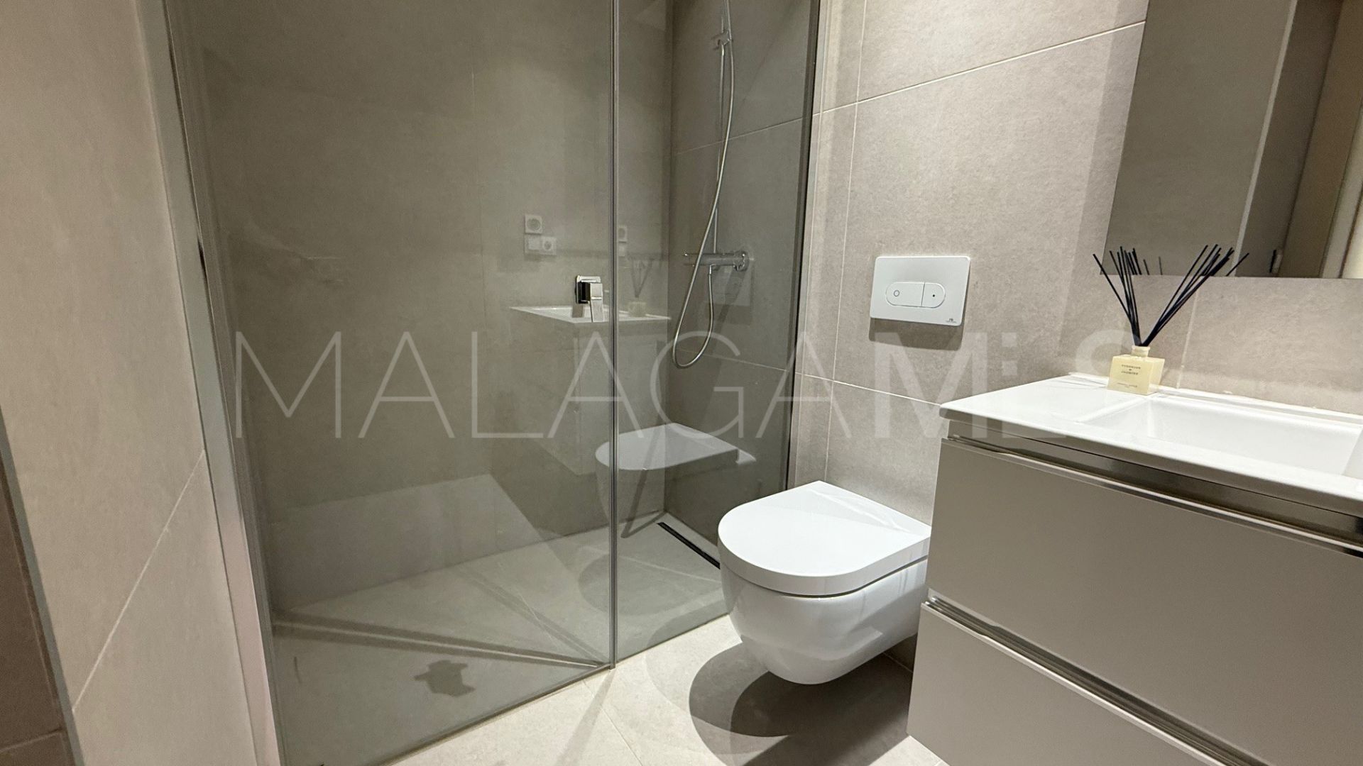 Radhus for sale in Velaya