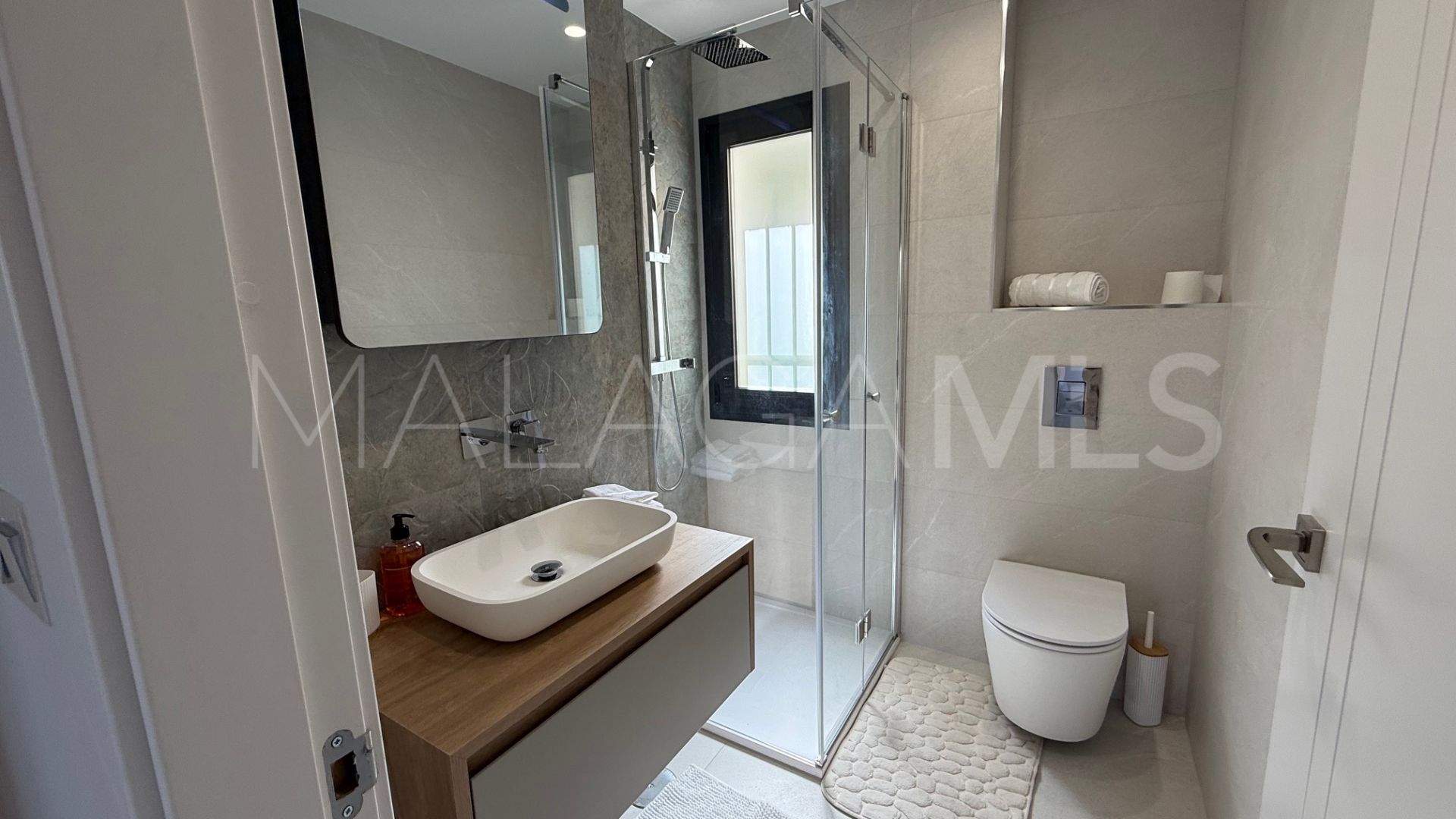 La Quinta apartment for sale