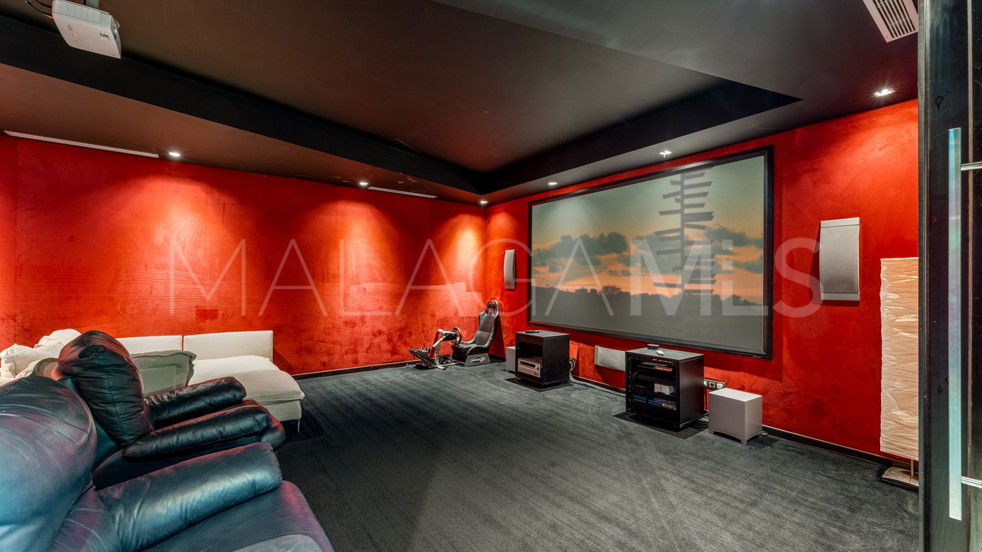 Villa for sale in La Zagaleta