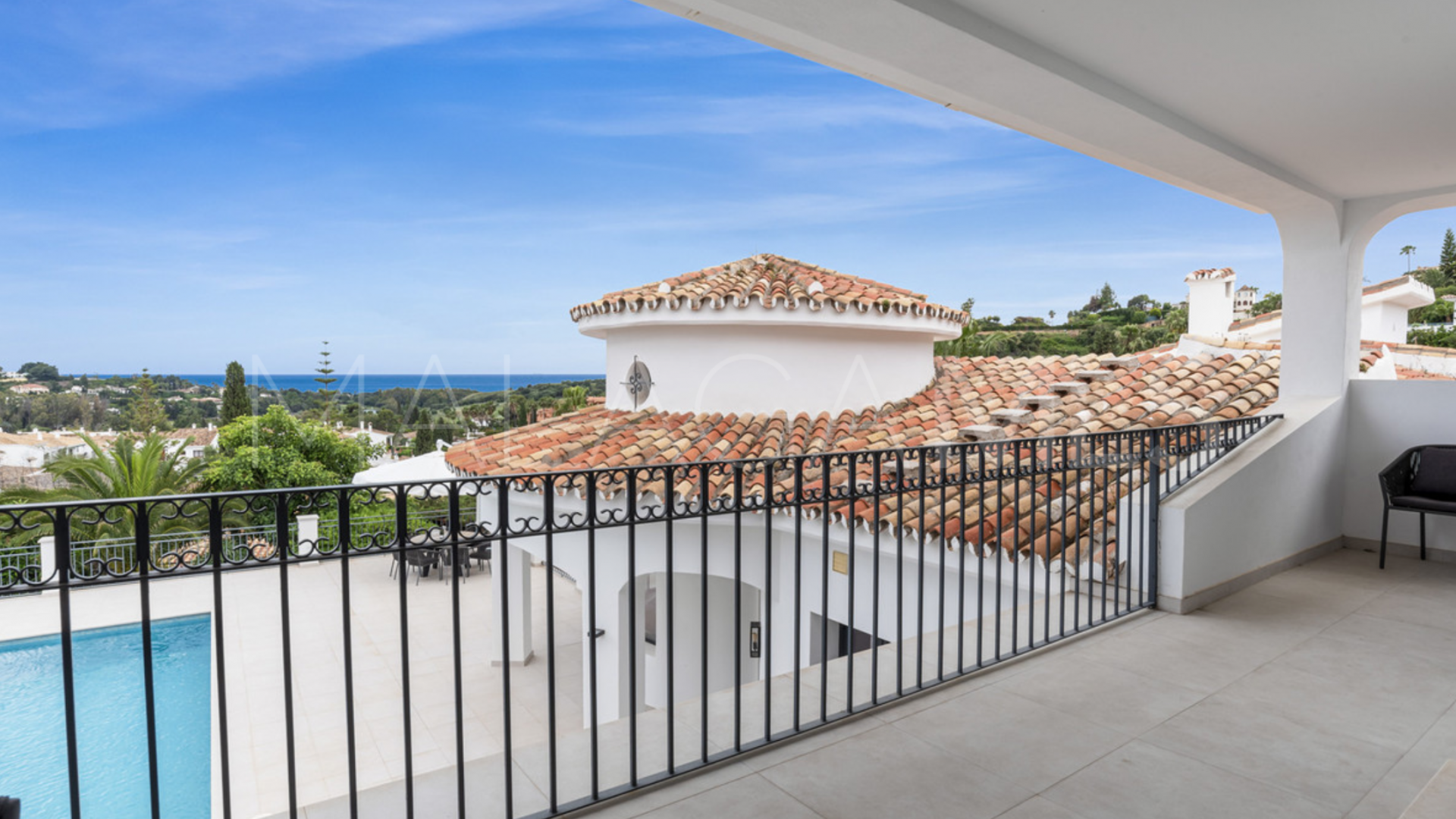 Villa for sale in Paraiso Alto