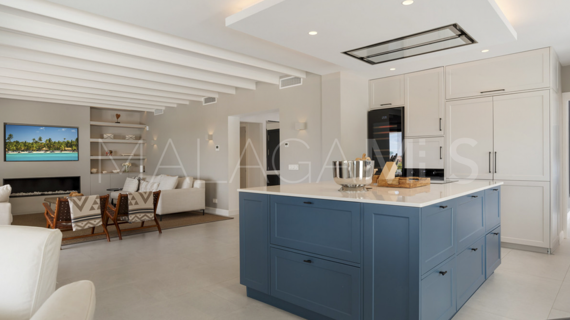 Villa for sale in Paraiso Alto
