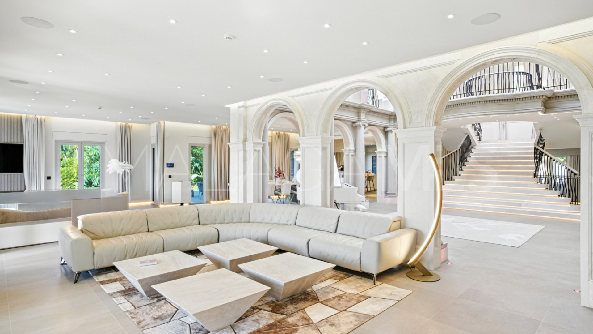 Villa for sale in Sierra Blanca