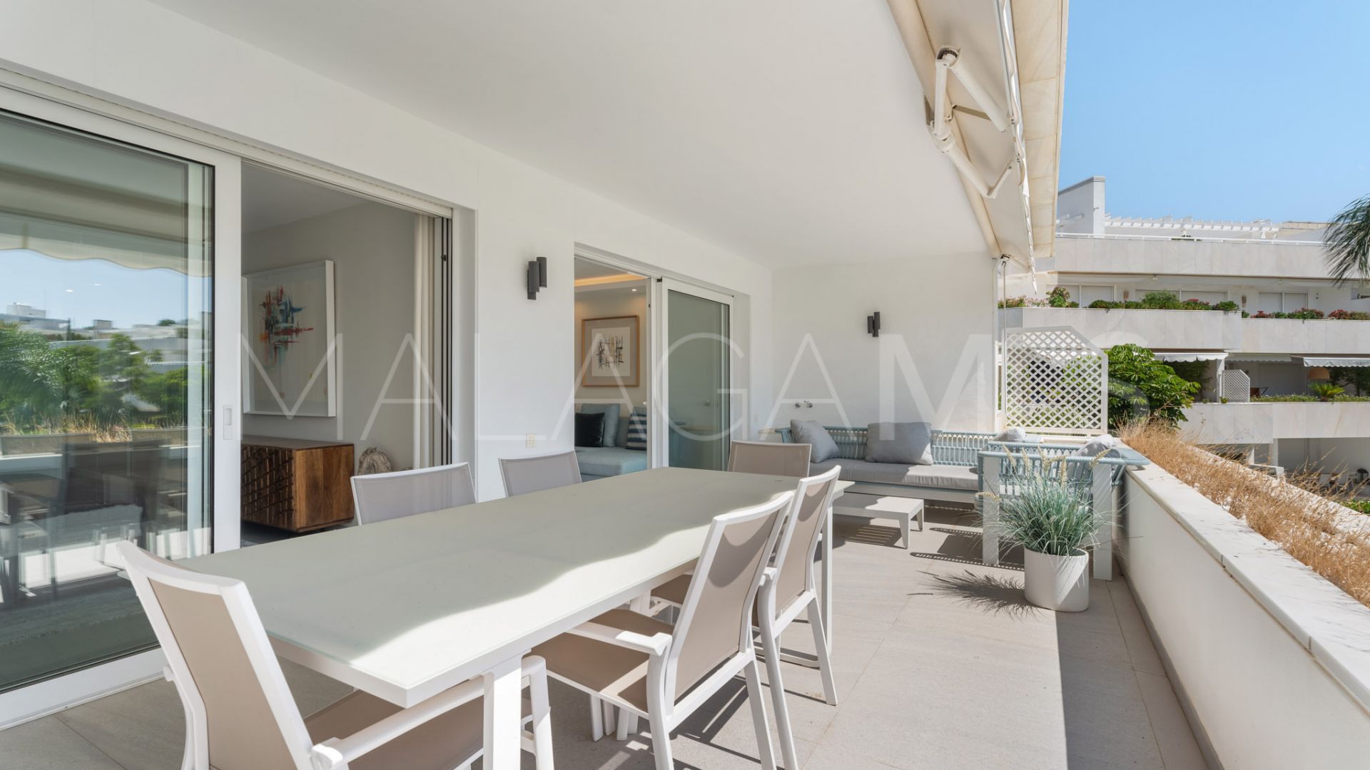 Nueva Andalucia apartment for sale