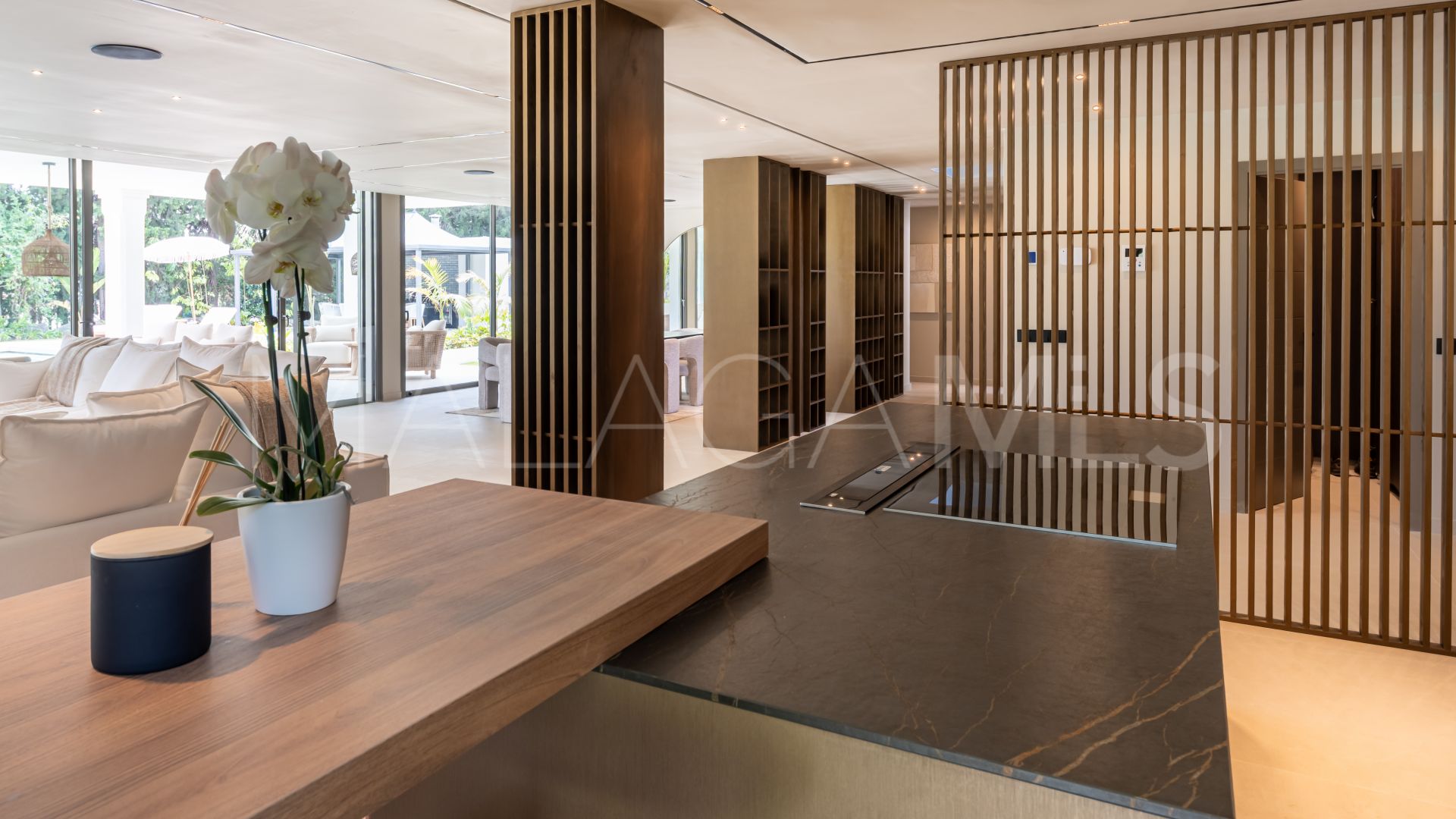 Villa a la venta de 5 bedrooms in Atalaya Golf