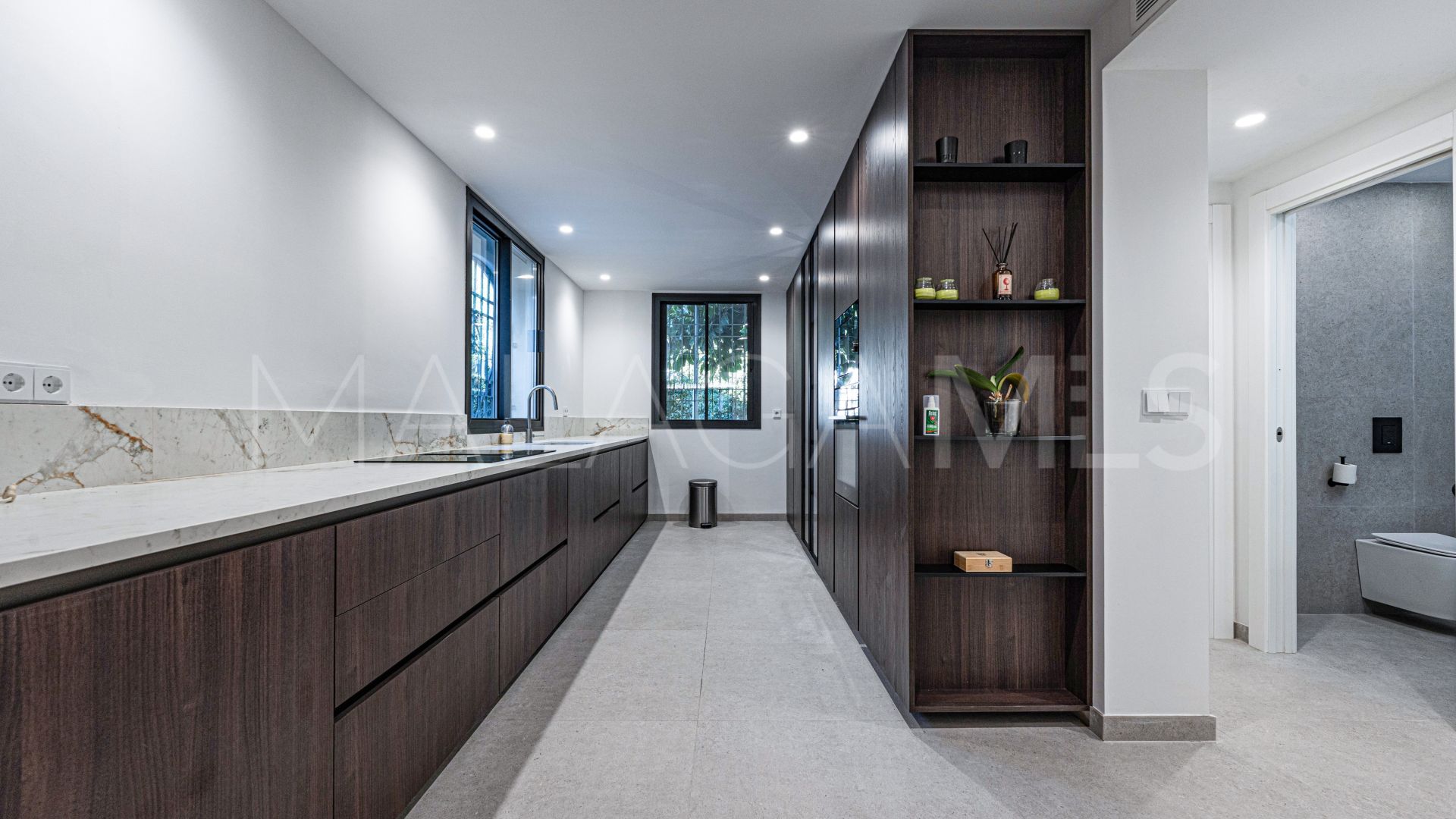 Buy apartamento planta baja in Alhambra del Golf