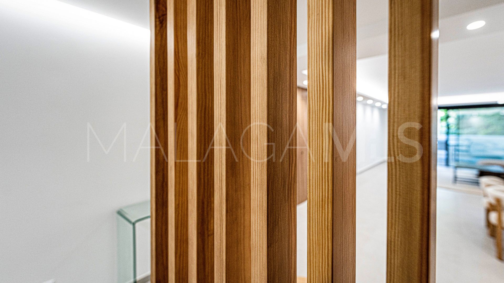 Buy apartamento planta baja in Alhambra del Golf