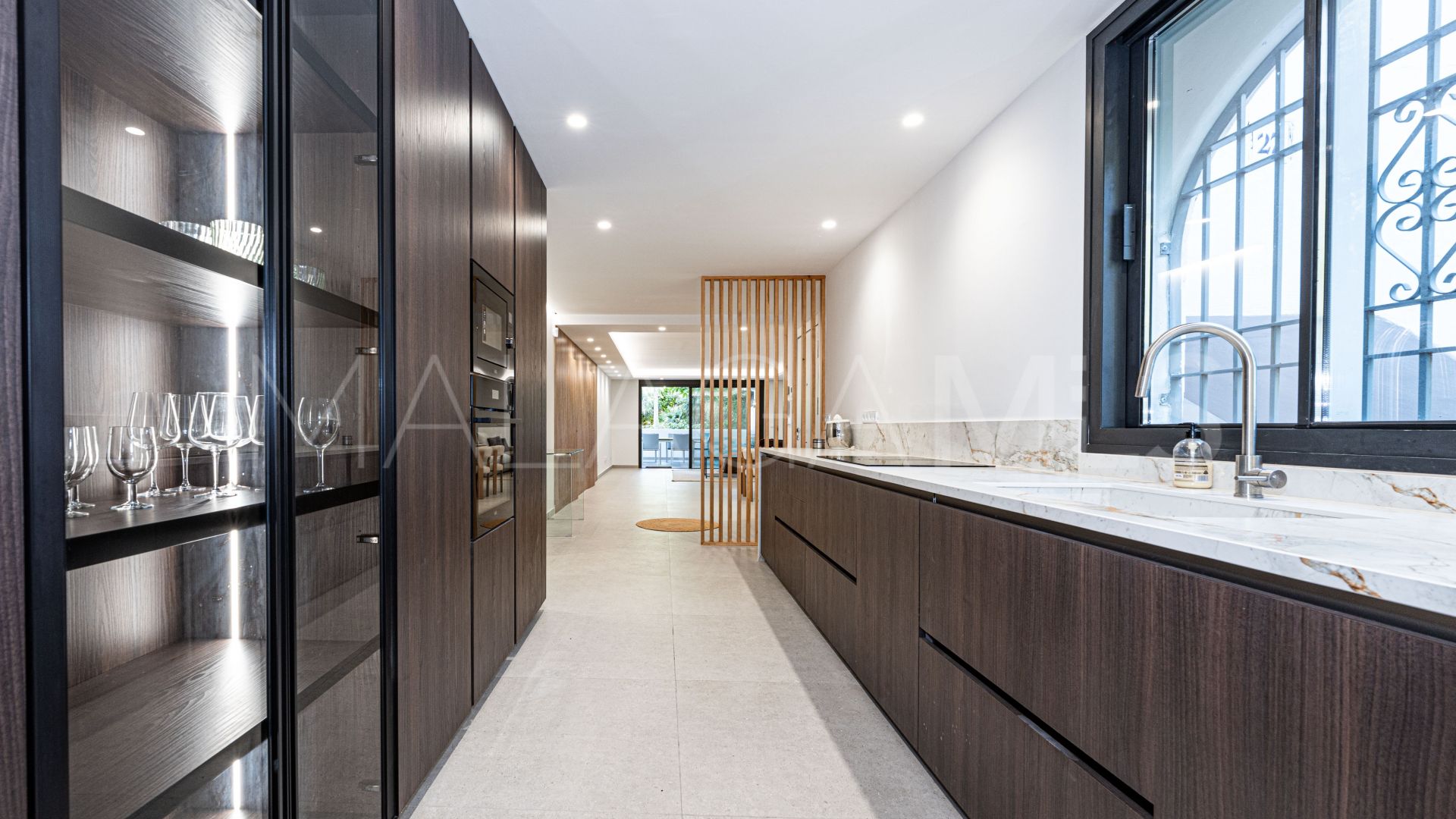 Buy apartamento planta baja in Alhambra del Golf