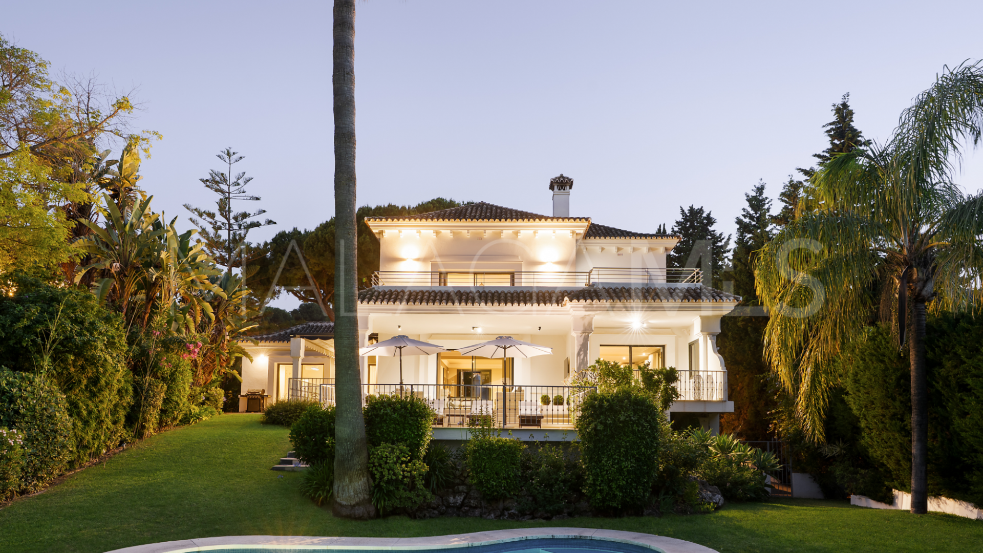Villa for sale in Las Brisas