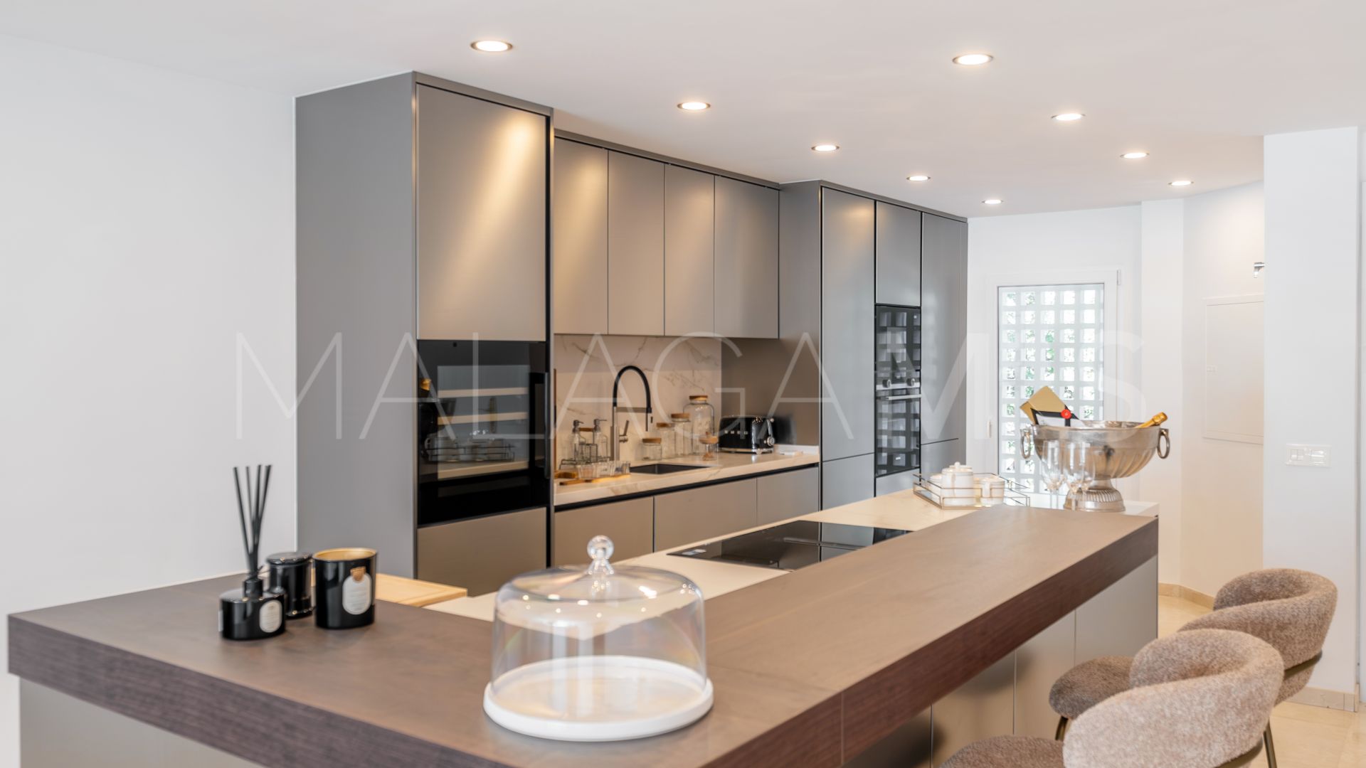 Zweistöckiges penthouse for sale in Marbella - Puerto Banus