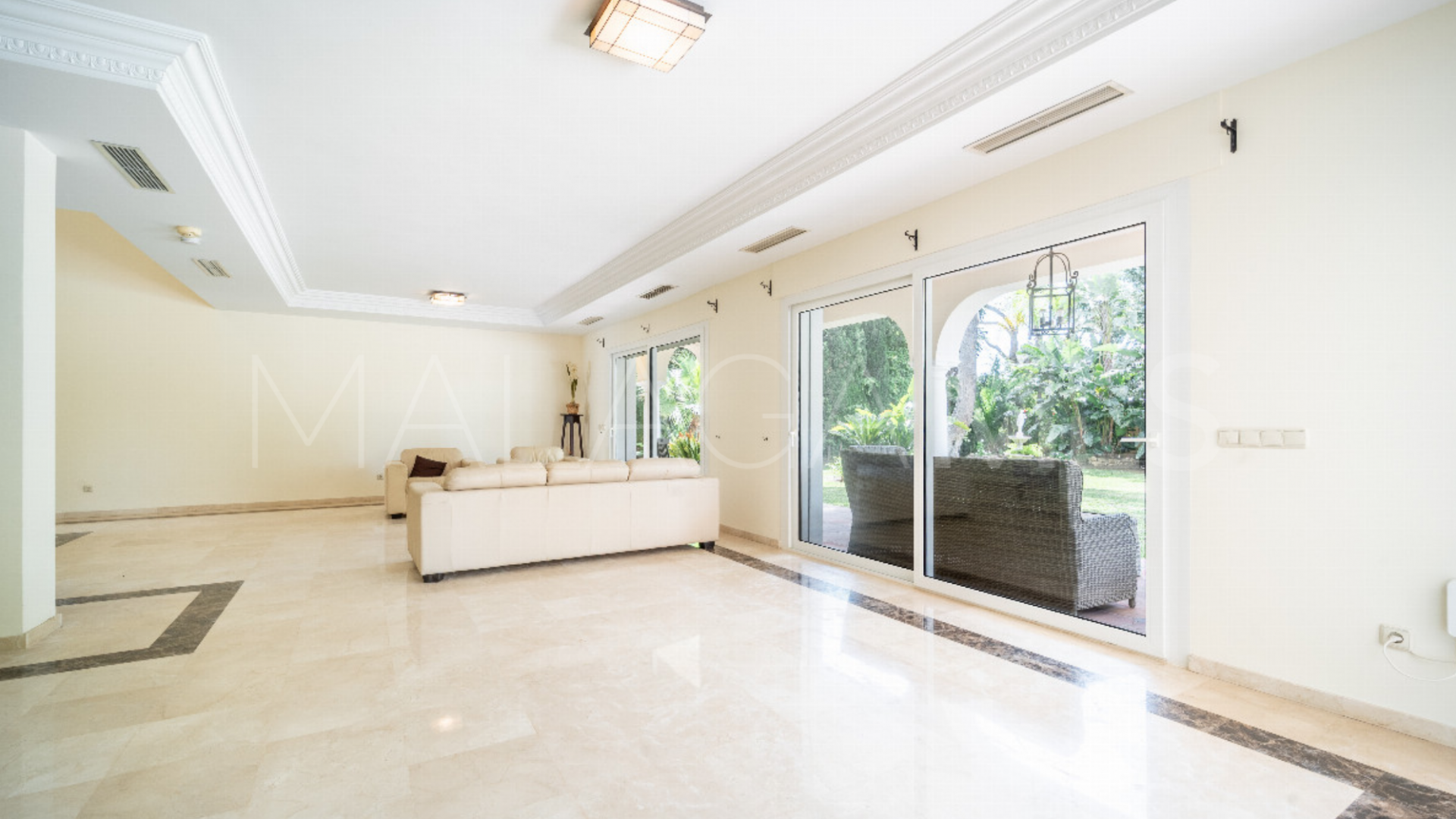 Villa for sale in Paraiso Barronal de 5 bedrooms