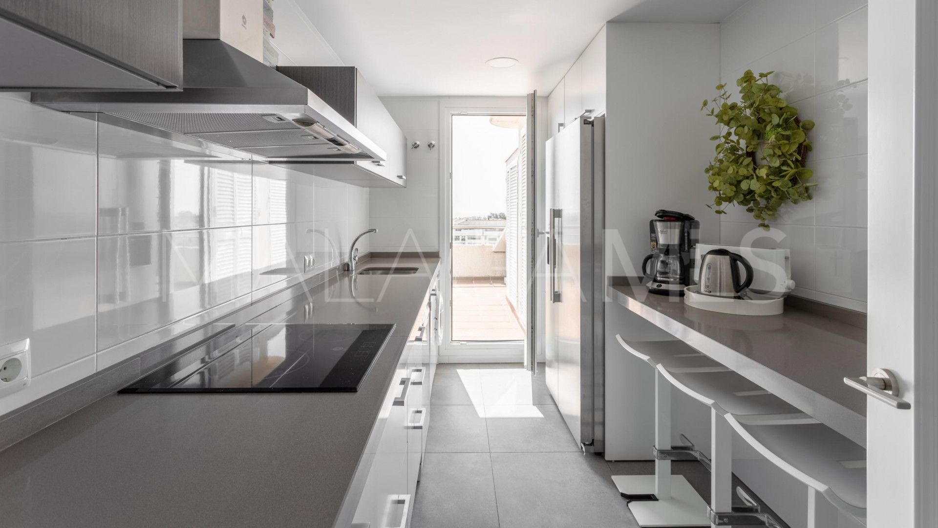 Ático with 3 bedrooms for sale in Marbella - Puerto Banus