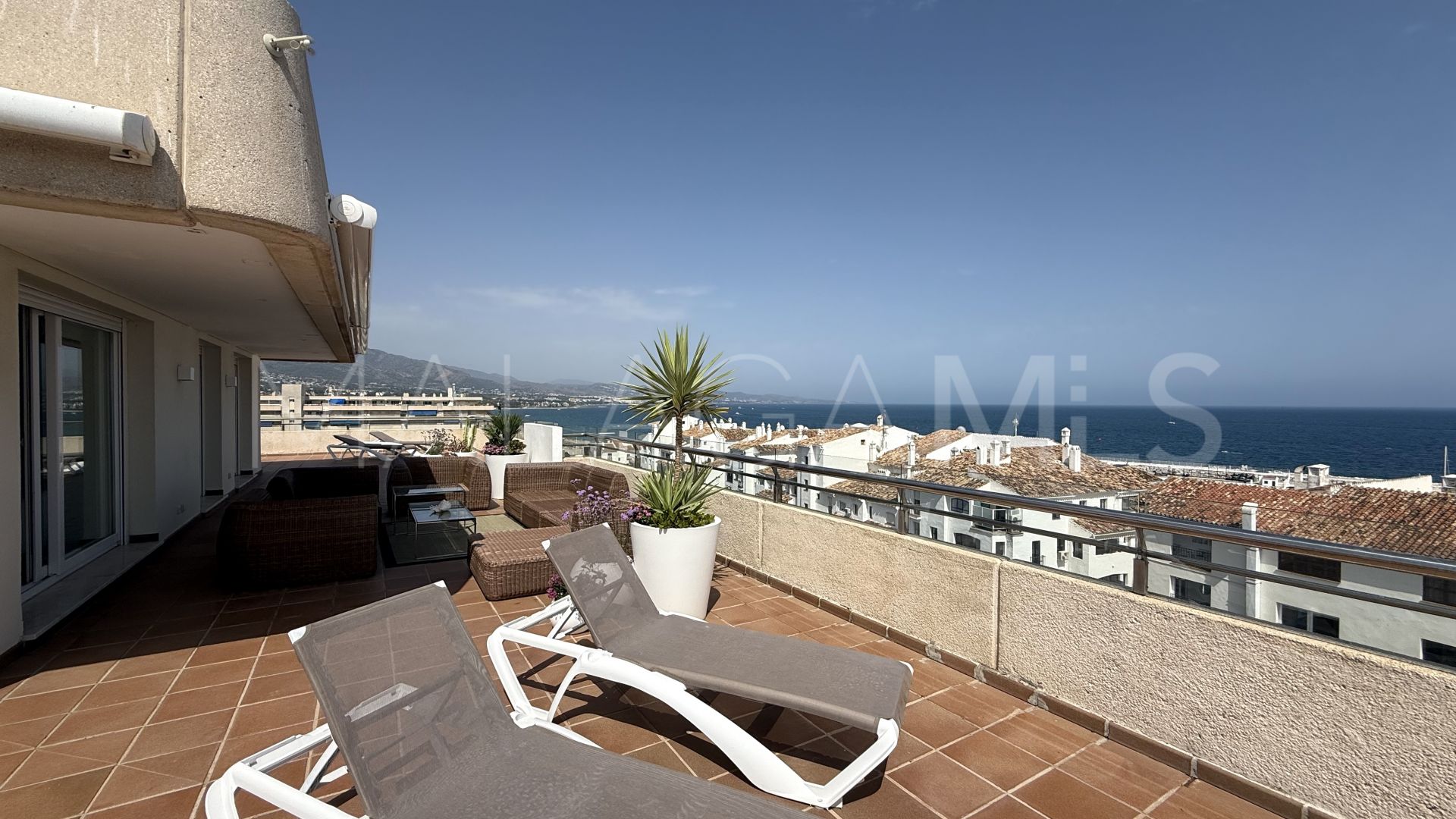 3 bedrooms Marina Banus penthouse for sale