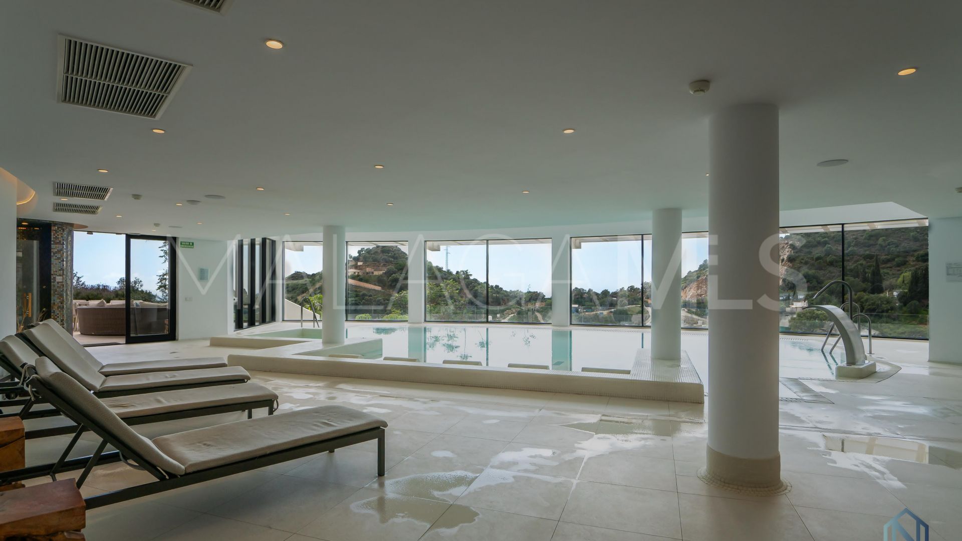 For sale 3 bedrooms penthouse in Palo Alto